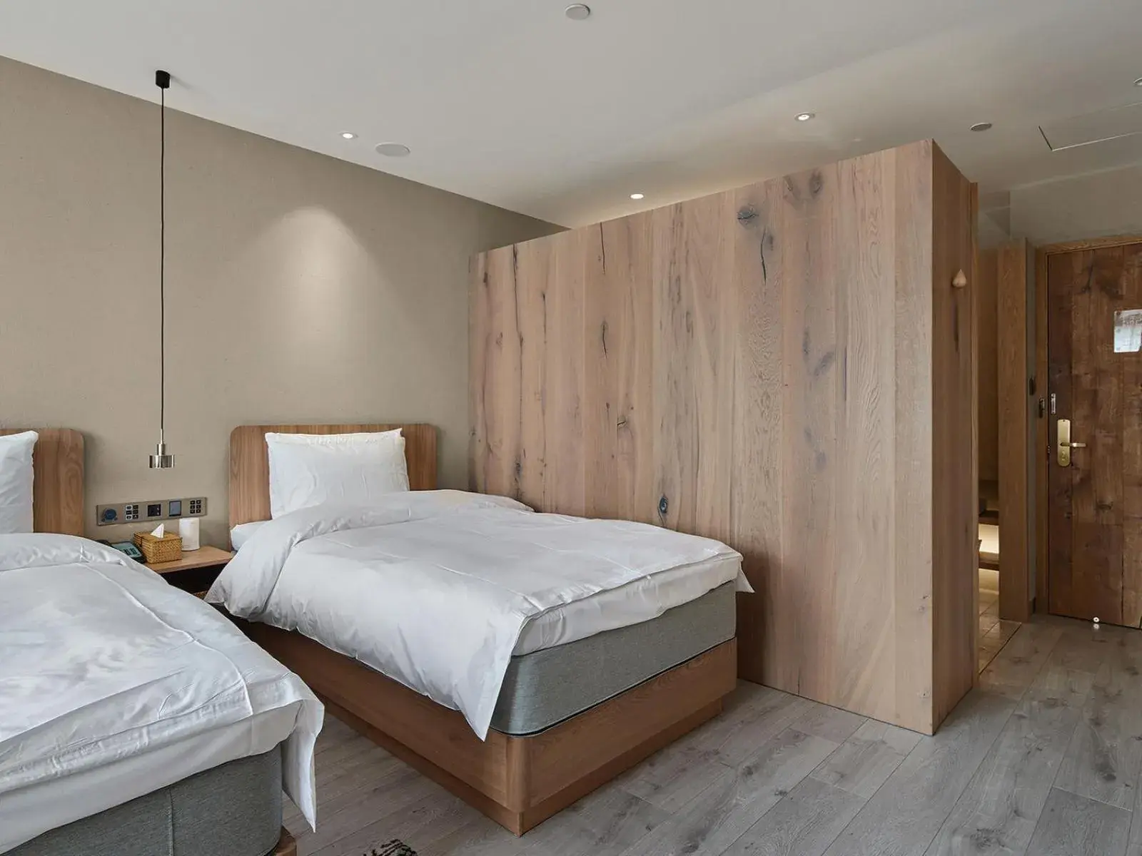 Twin Room in EBO Hotel Hangzhou Wulin - 5 mins drive to the West Lake Twin Room in EBO Hotel Hangzhou Wulin - 5 mins drive to the West Lake