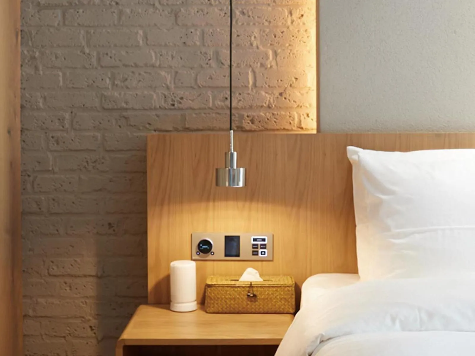 Bed in EBO Hotel Hangzhou Wulin - 5 mins drive to the West Lake