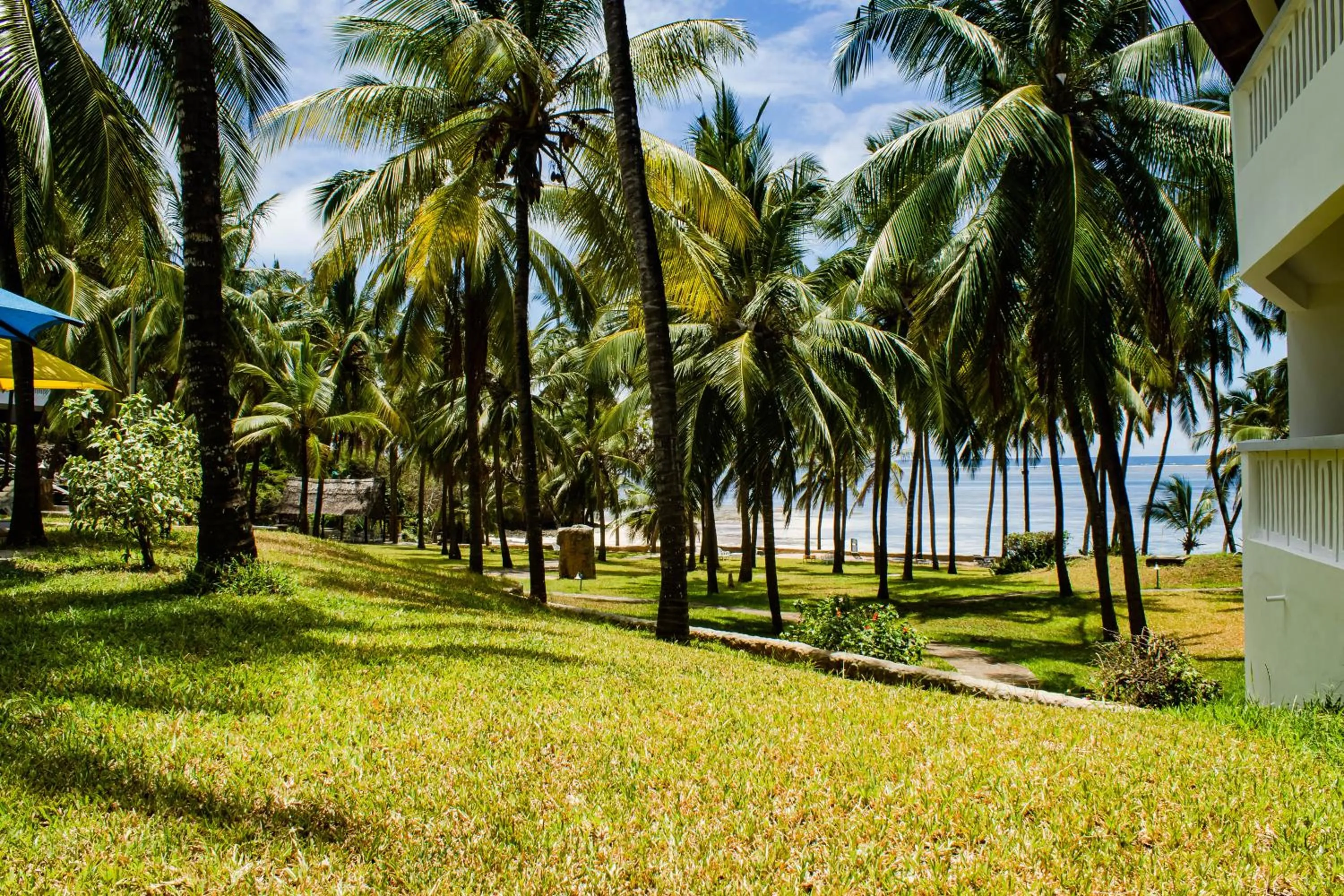 Day in PrideInn Flamingo Beach Resort & Spa Mombasa