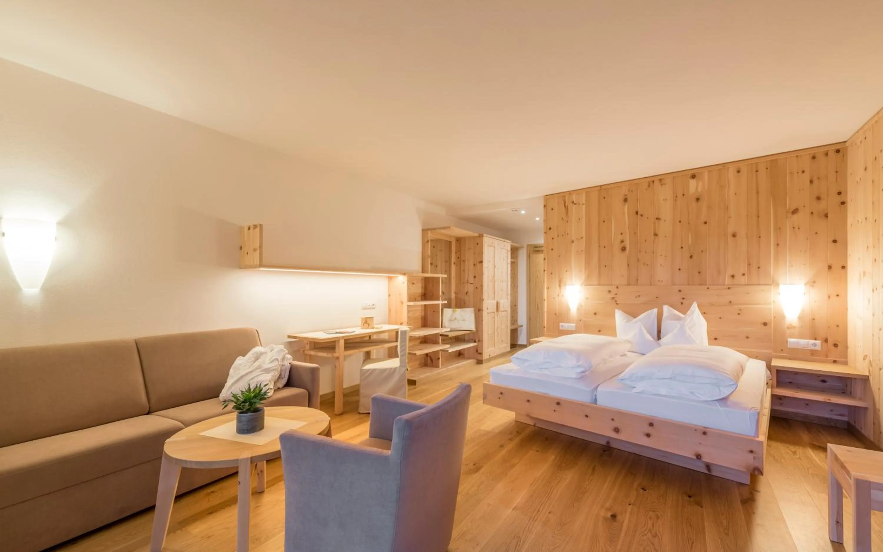 Photo of the whole room, Bed in Hotel Jonathan