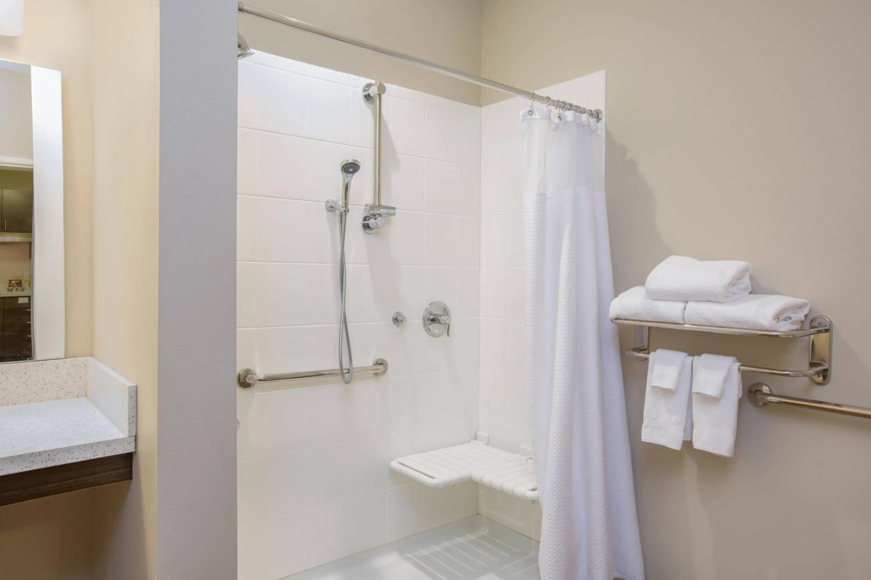 Bathroom in TownePlace Suites by Marriott Olympia