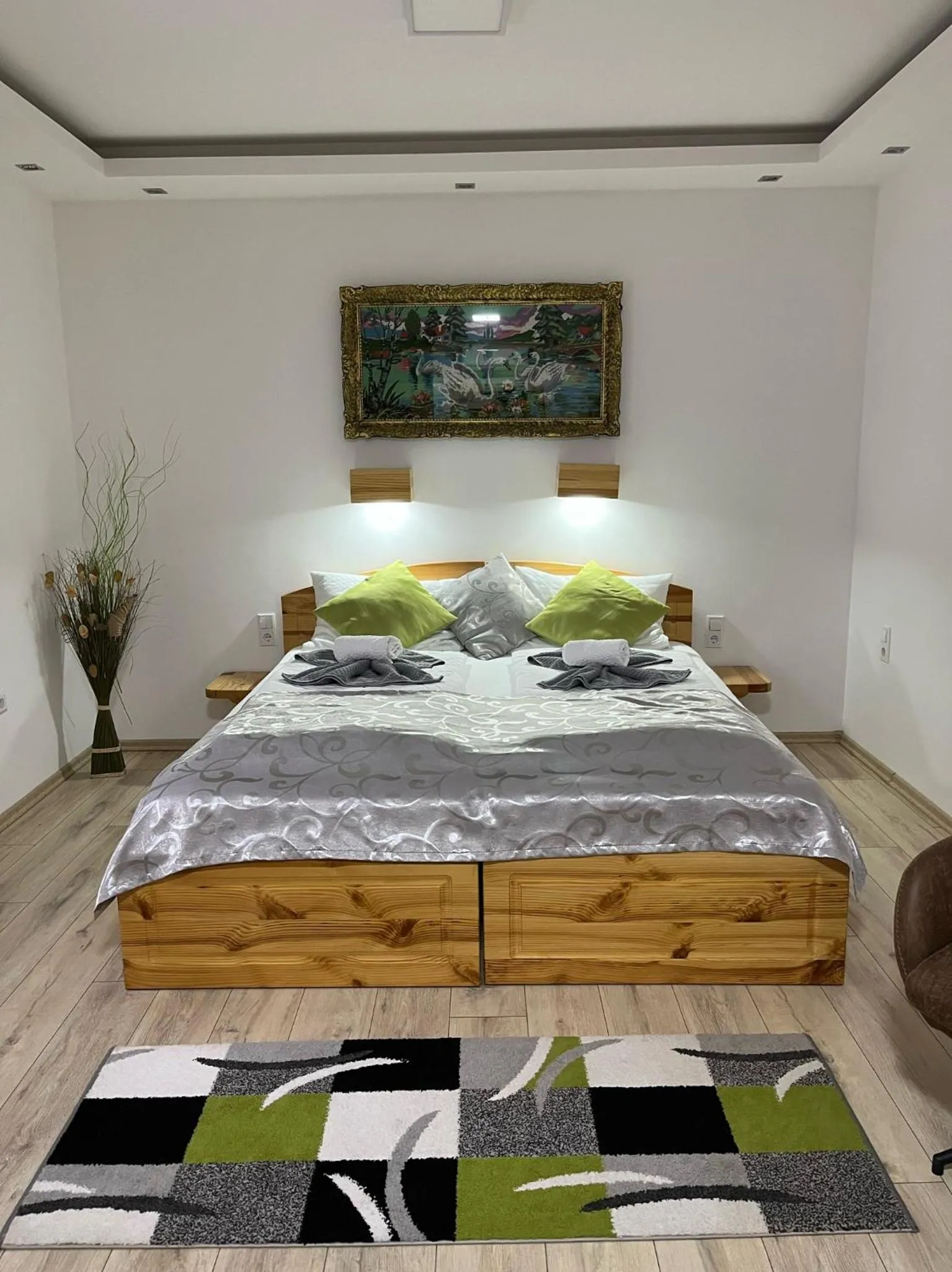 Bed in Rustic Inn River