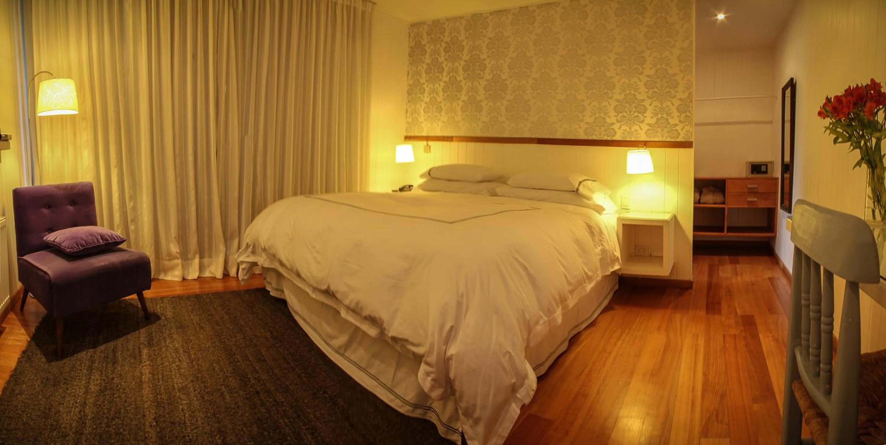 Photo of the whole room, Bed in Hotel Casa Zapallar