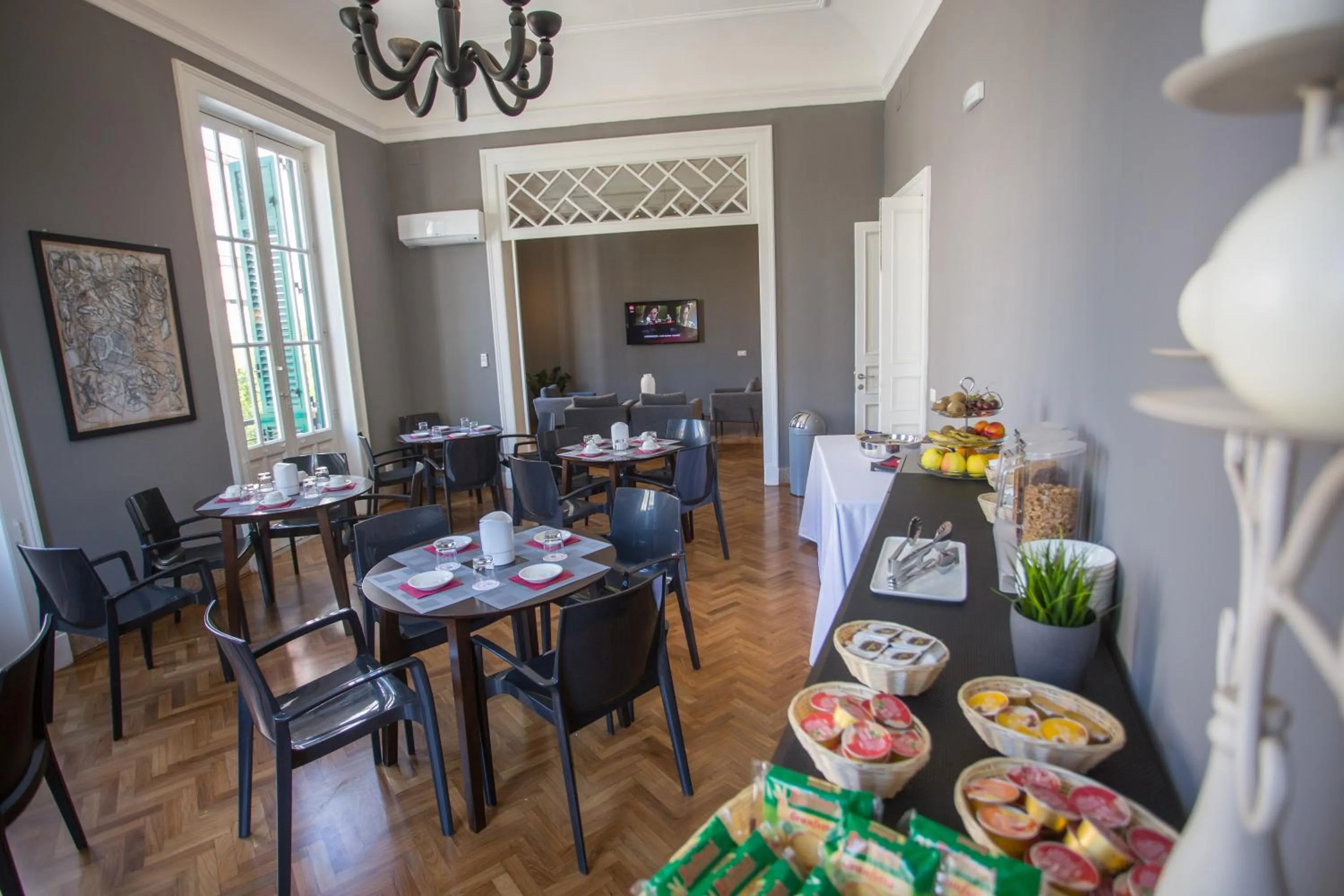 Buffet breakfast in Re Vittorio De Luxe