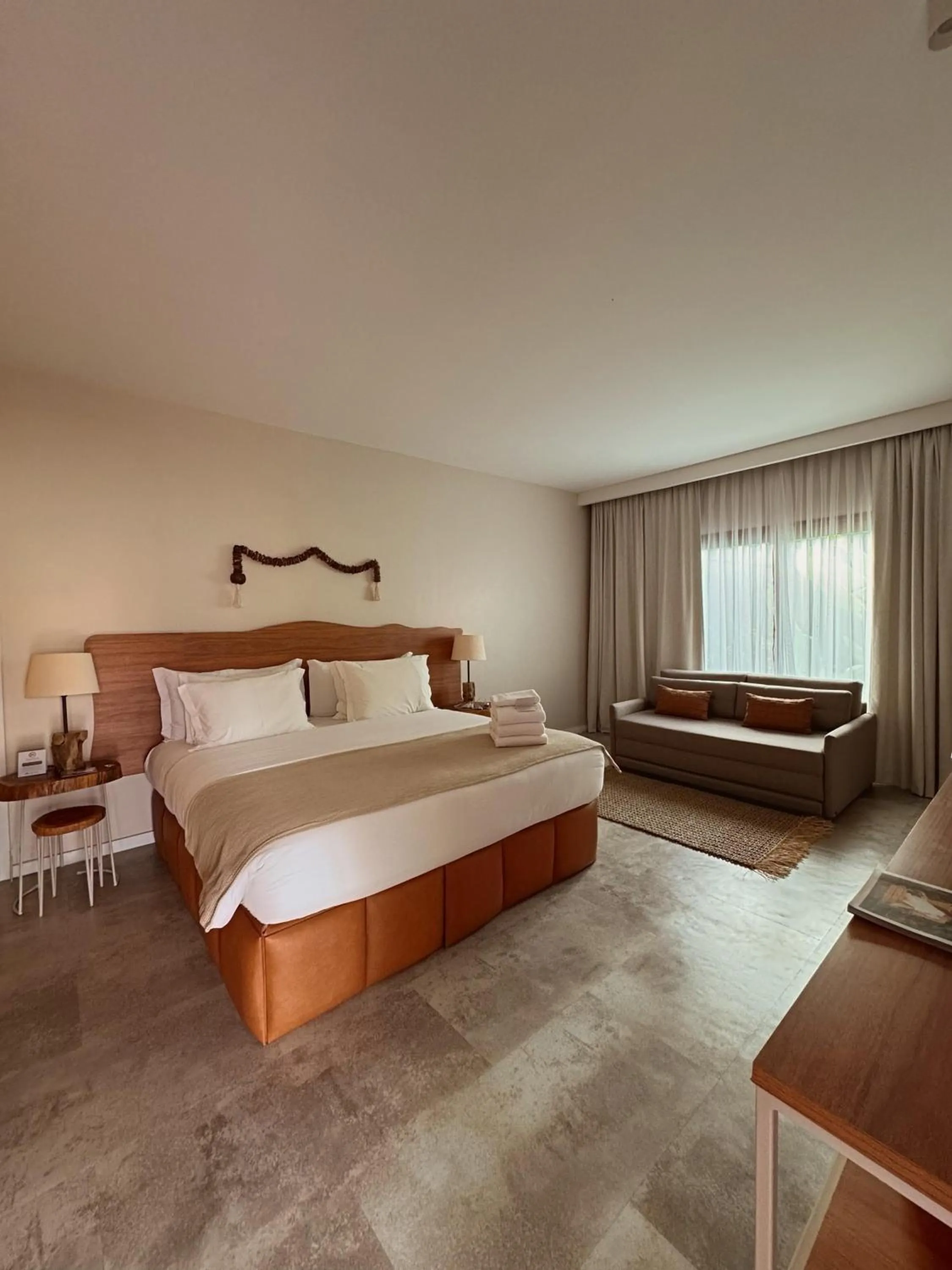 Photo of the whole room, Bed in Dolphin Hotel