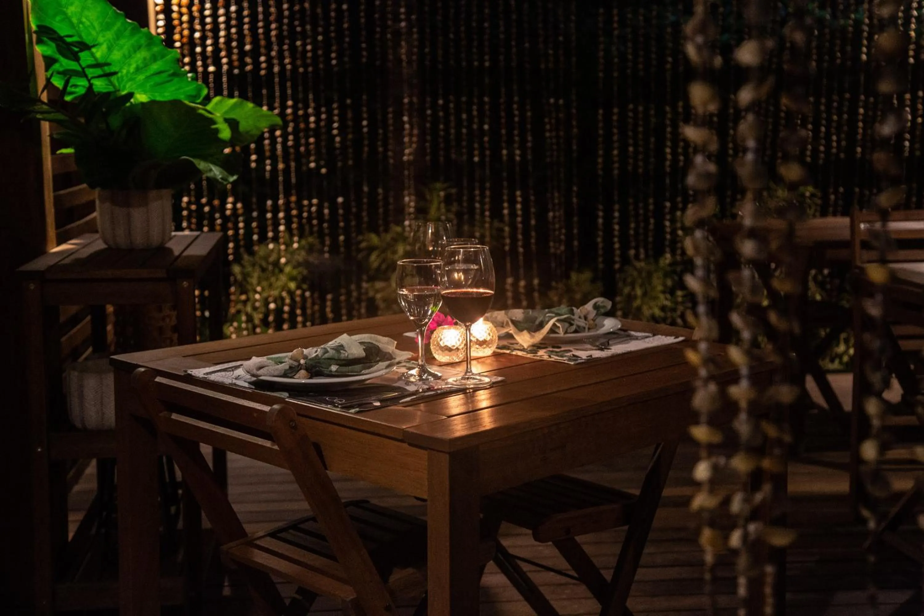 Restaurant/places to eat in Dolphin Hotel