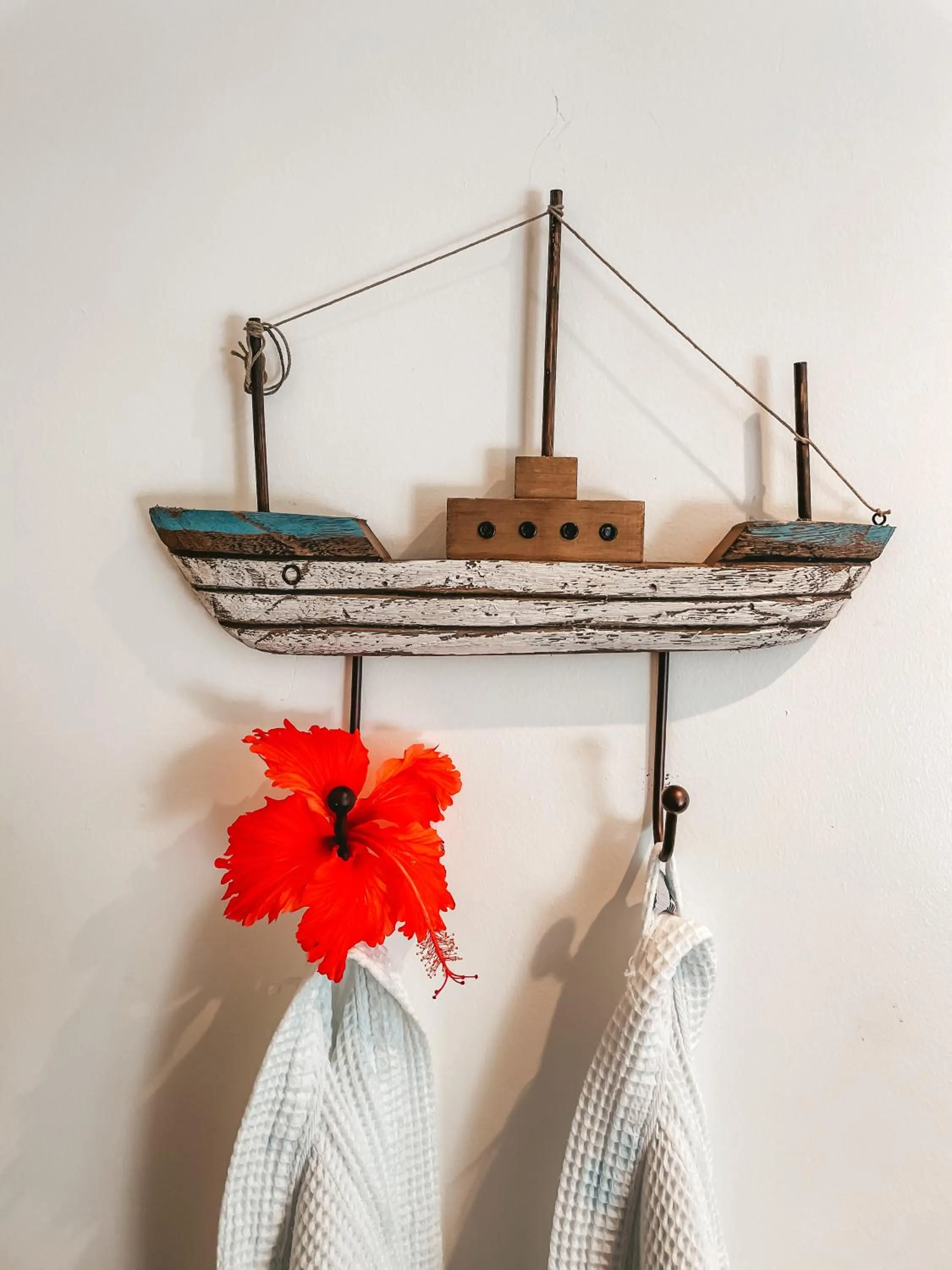 Decorative detail in Dolphin Hotel