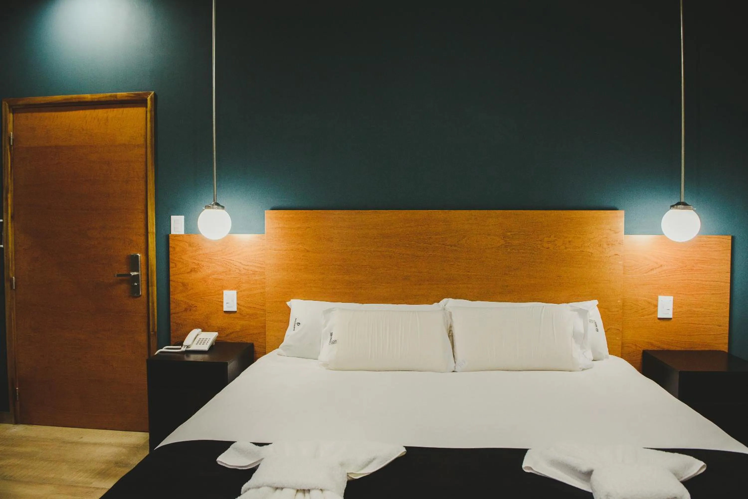 Photo of the whole room, Bed in Plaza Paradiso Petit Hotel