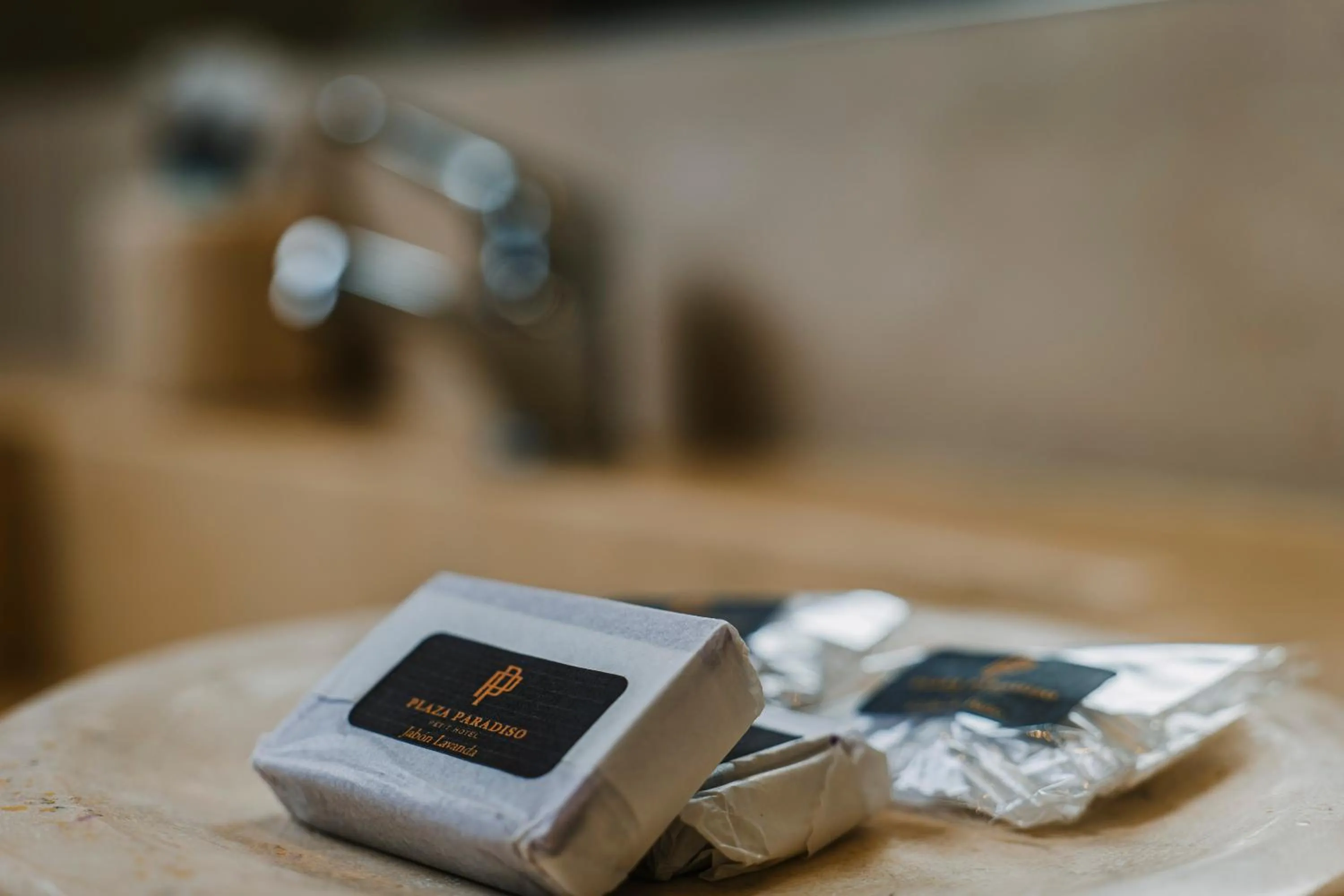 Bathroom in Plaza Paradiso Petit Hotel