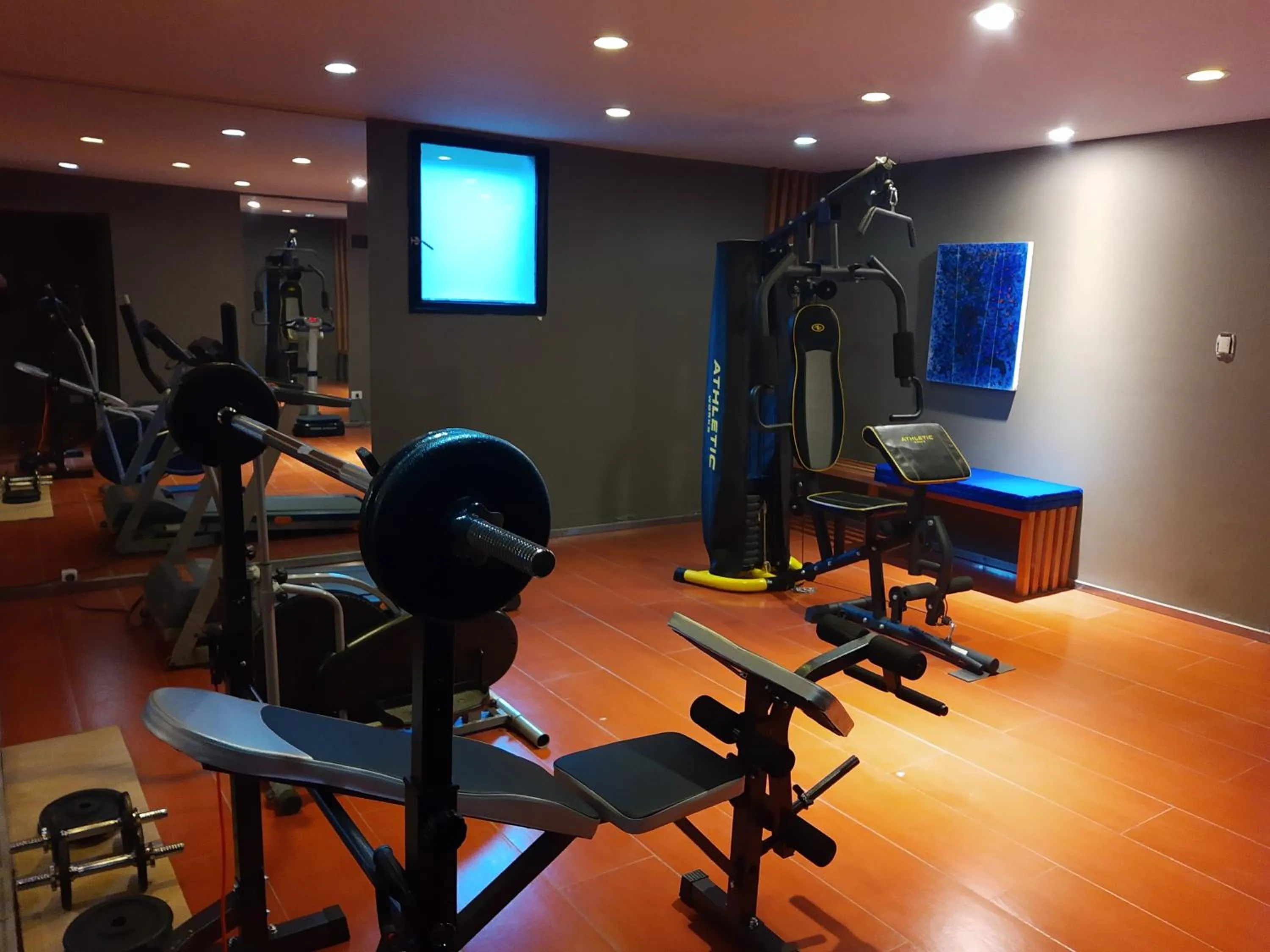 Fitness centre/facilities in Plaza Paradiso Petit Hotel