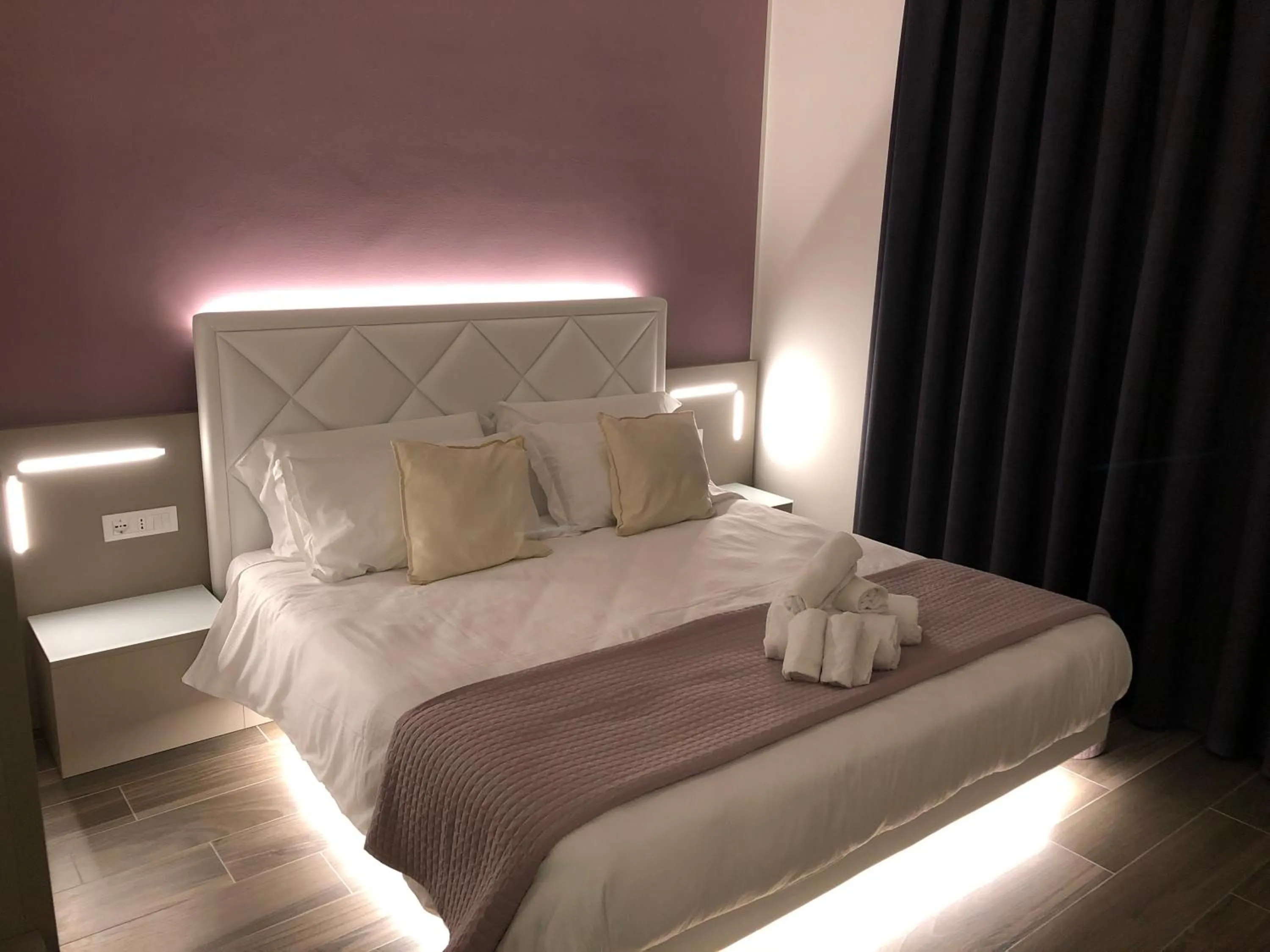 Bedroom, Bed in B&B Alma Garda Lake