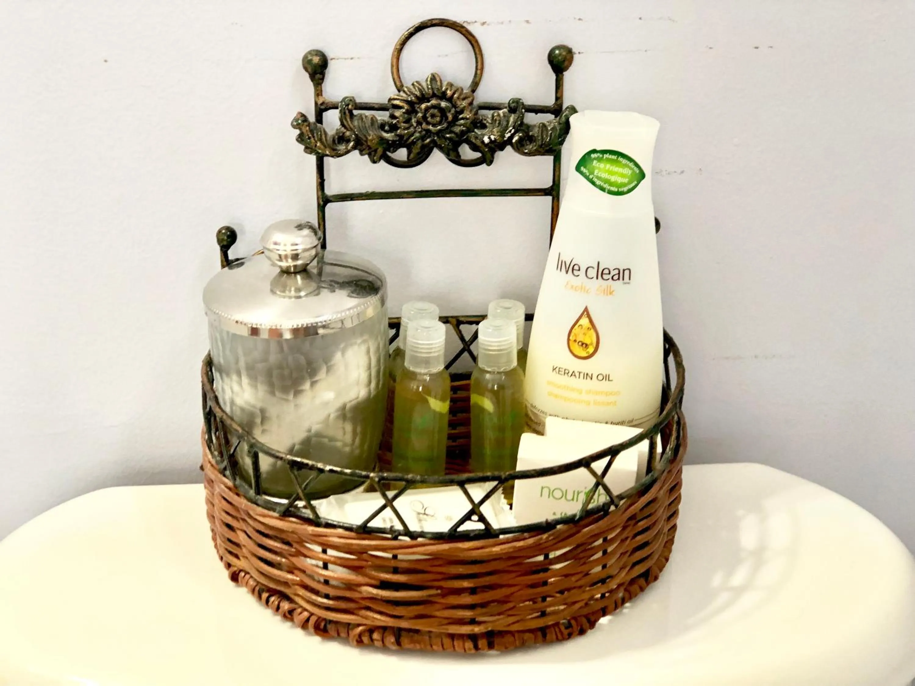 Redwood Bed and Breakfast