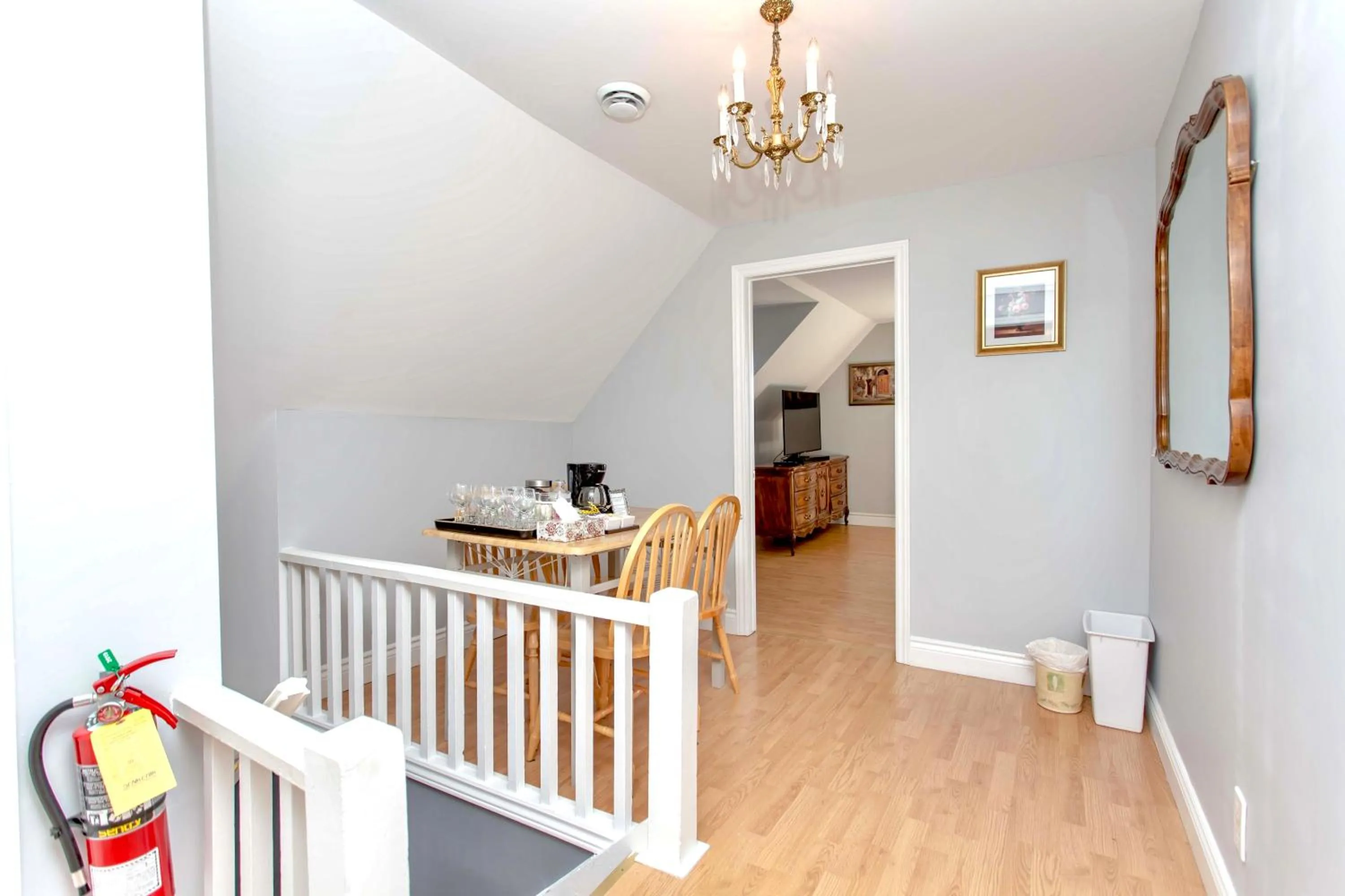 Redwood Bed and Breakfast