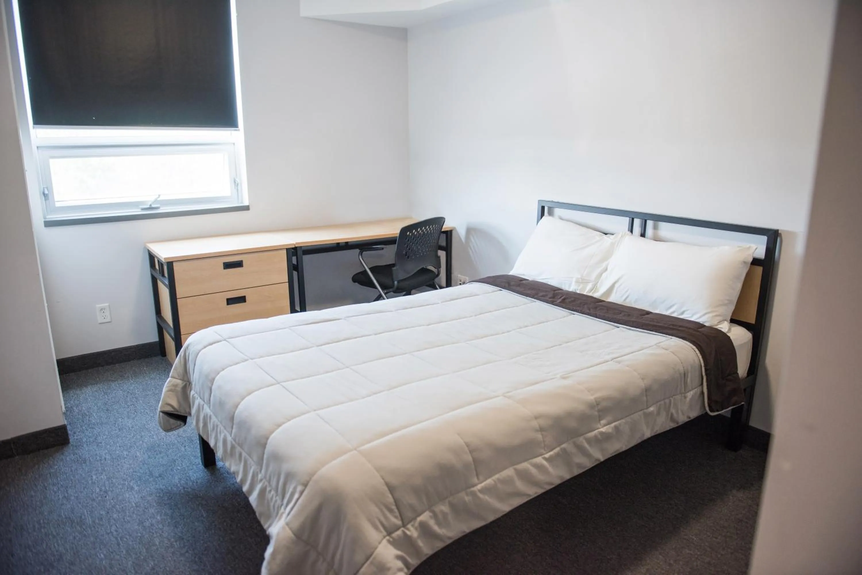 Bedroom, Bed in Residence & Conference Centre - North Bay