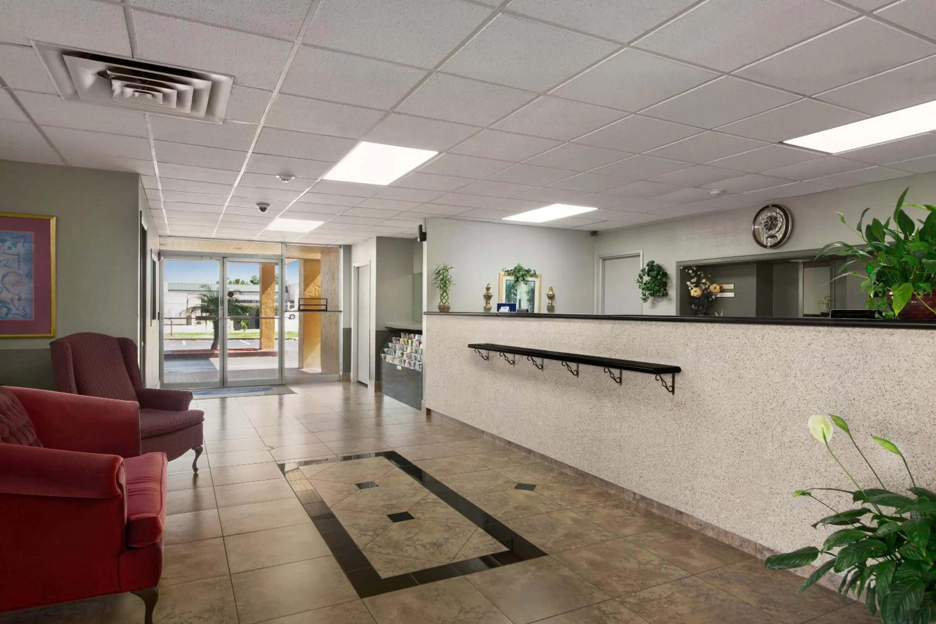 Lobby or reception in Howard Johnson by Wyndham Winter Haven FL