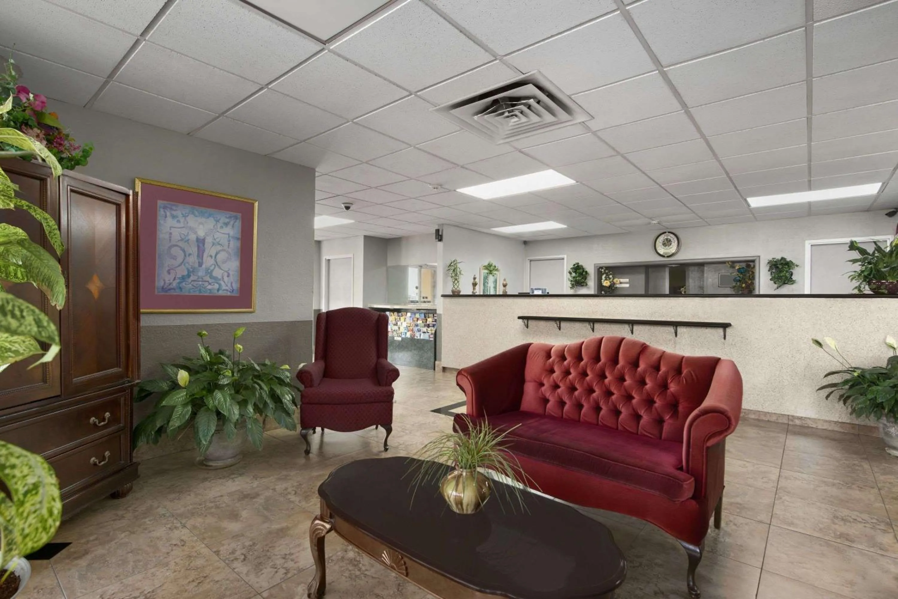 Lobby or reception in Howard Johnson by Wyndham Winter Haven FL