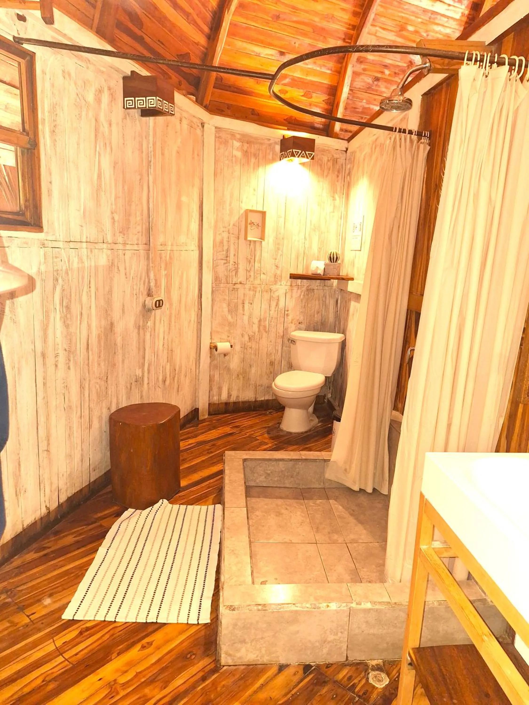 Bathroom in Hotel Tortuga Village
