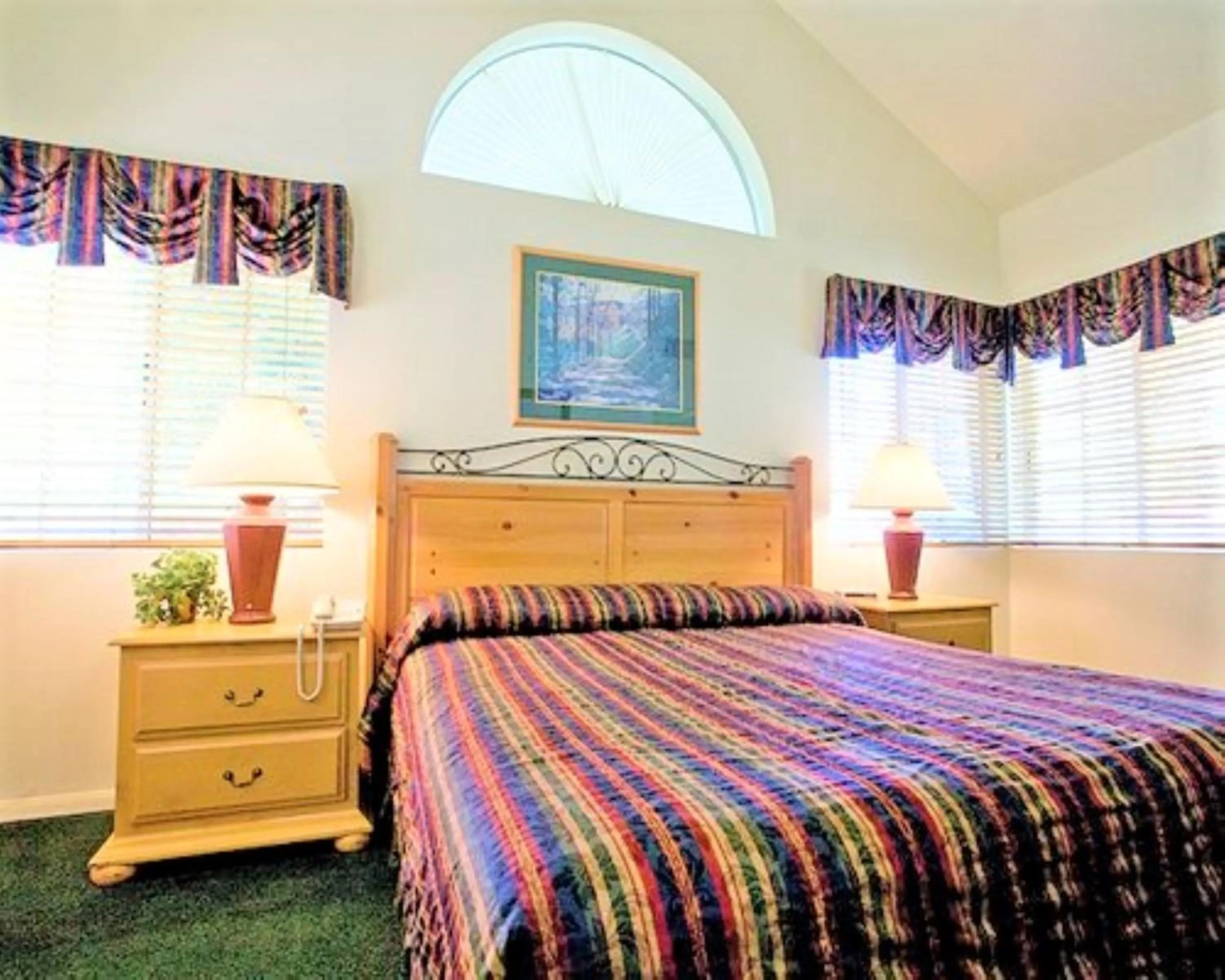 Bed in North Bay At Lake Arrowhead