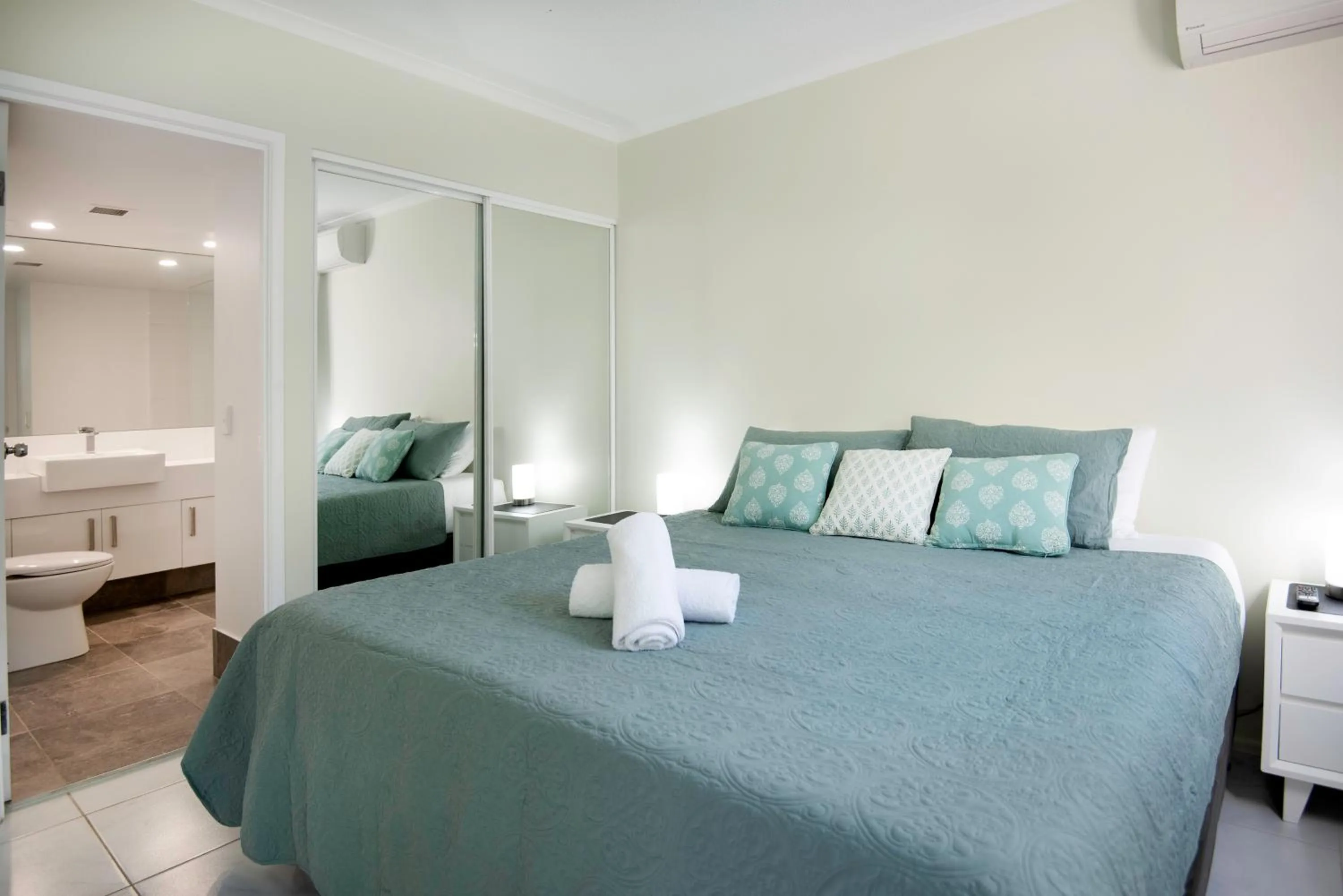 Bedroom, Bed in Marlin Cove Holiday Resort