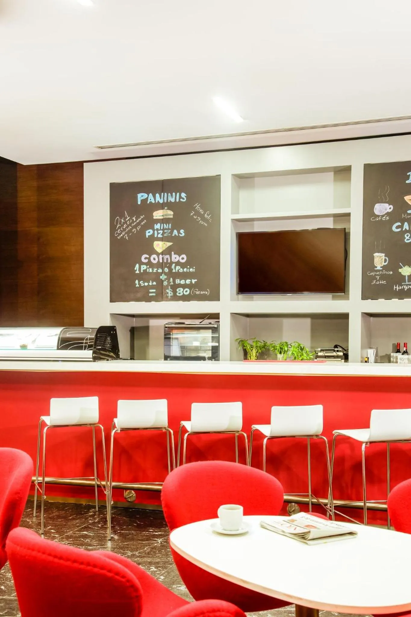 Lounge or bar in Fiesta Inn Monterrey Tecnologico