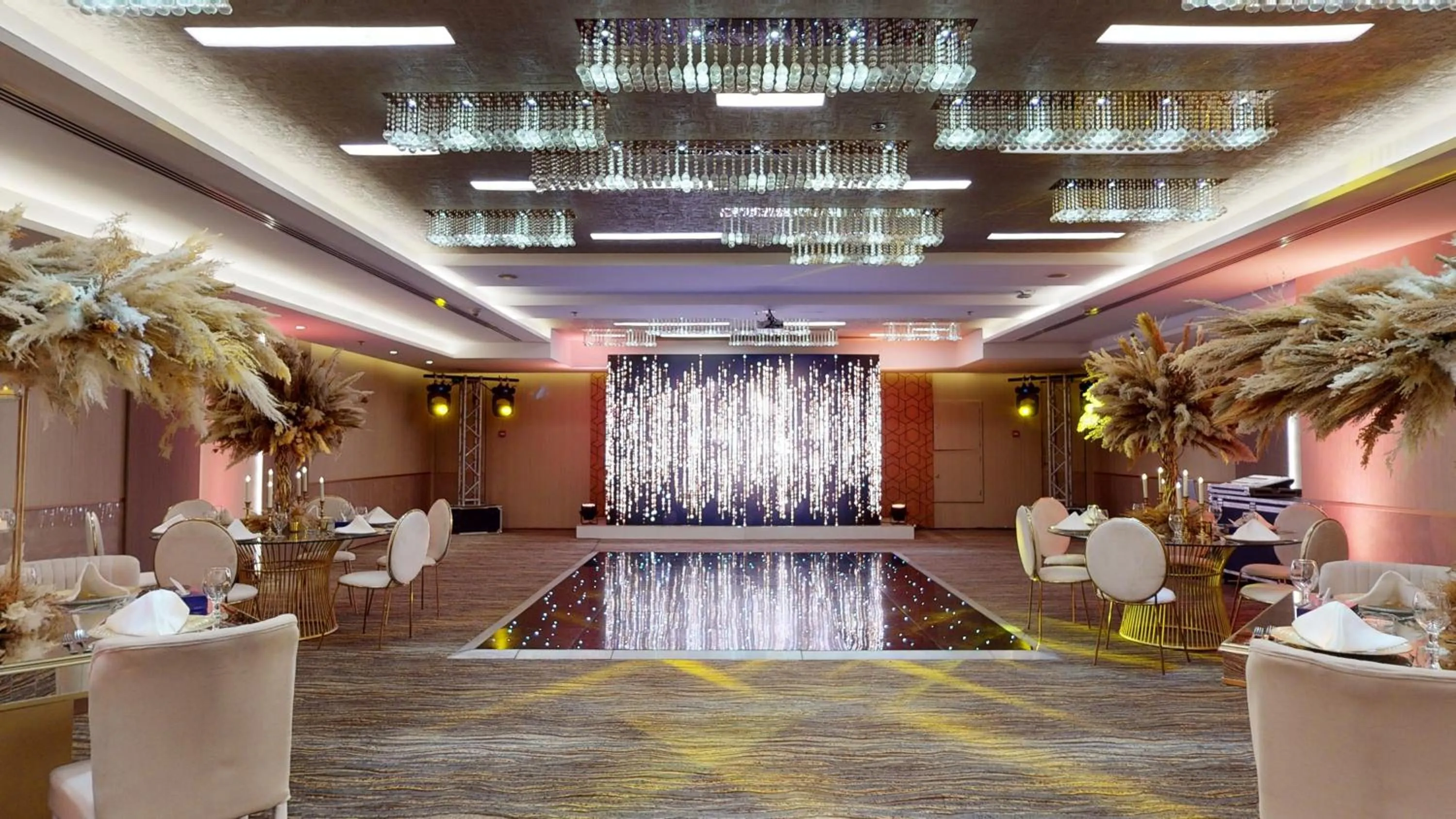 Banquet/Function facilities in Ayass Hotel