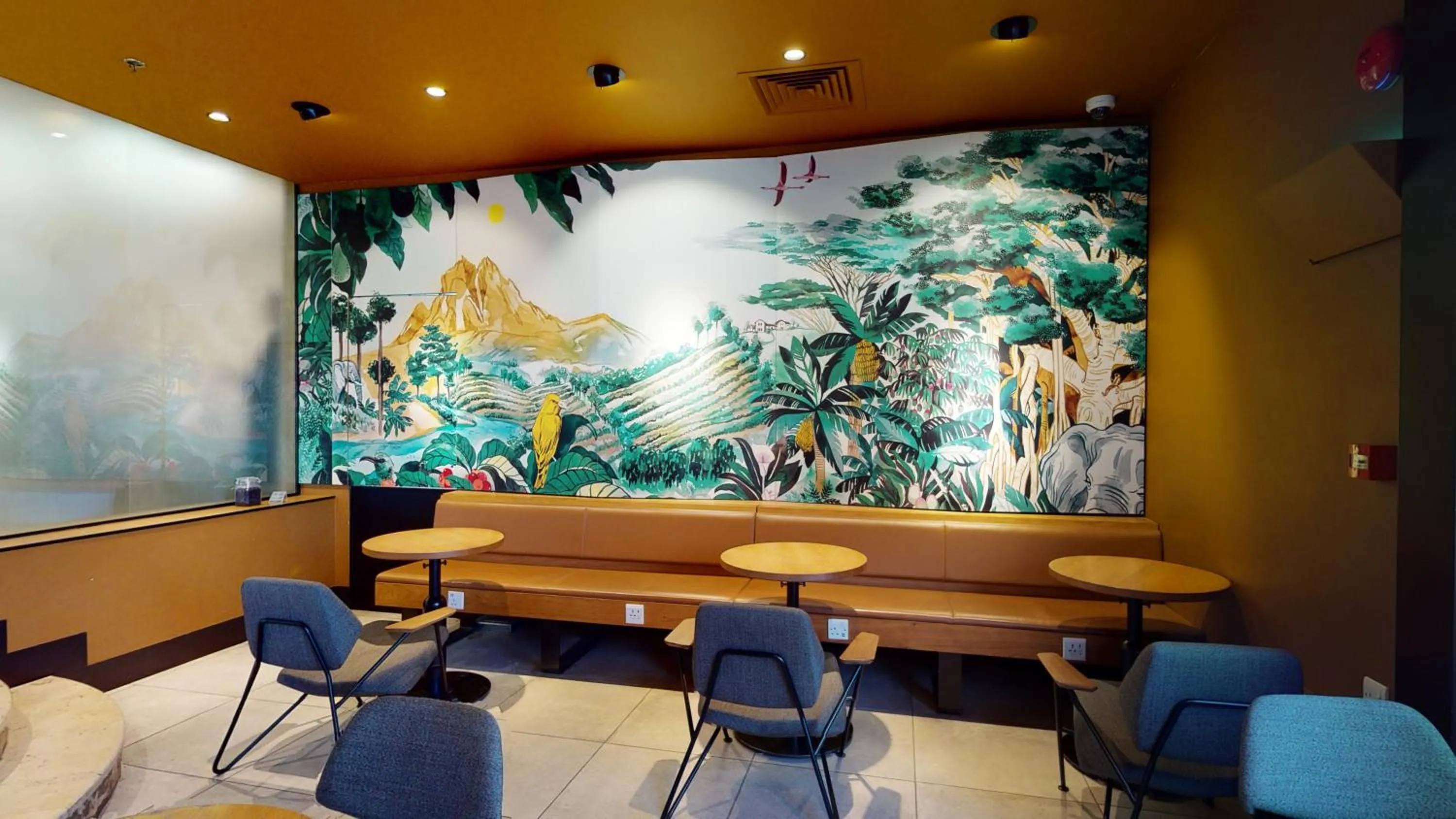 Coffee/tea facilities in Ayass Hotel