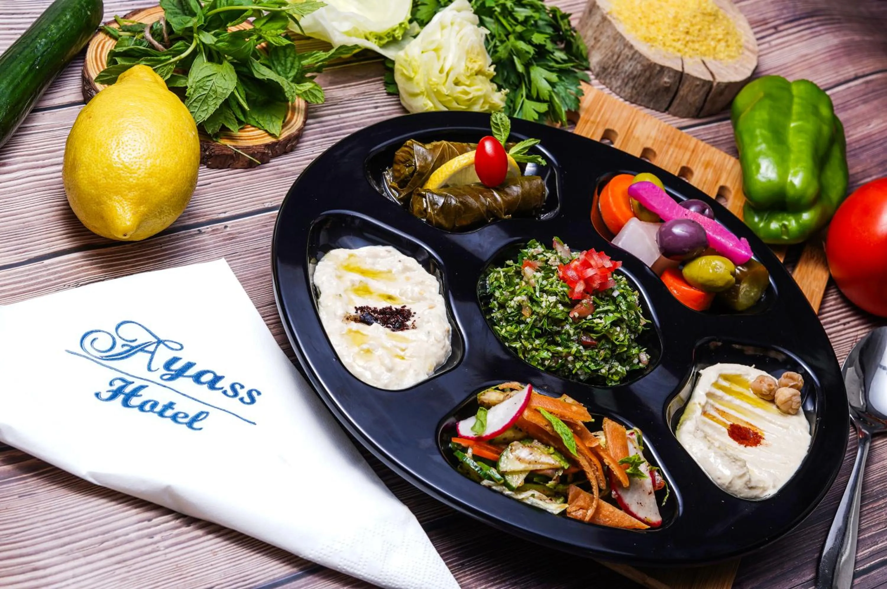 Restaurant/places to eat in Ayass Hotel