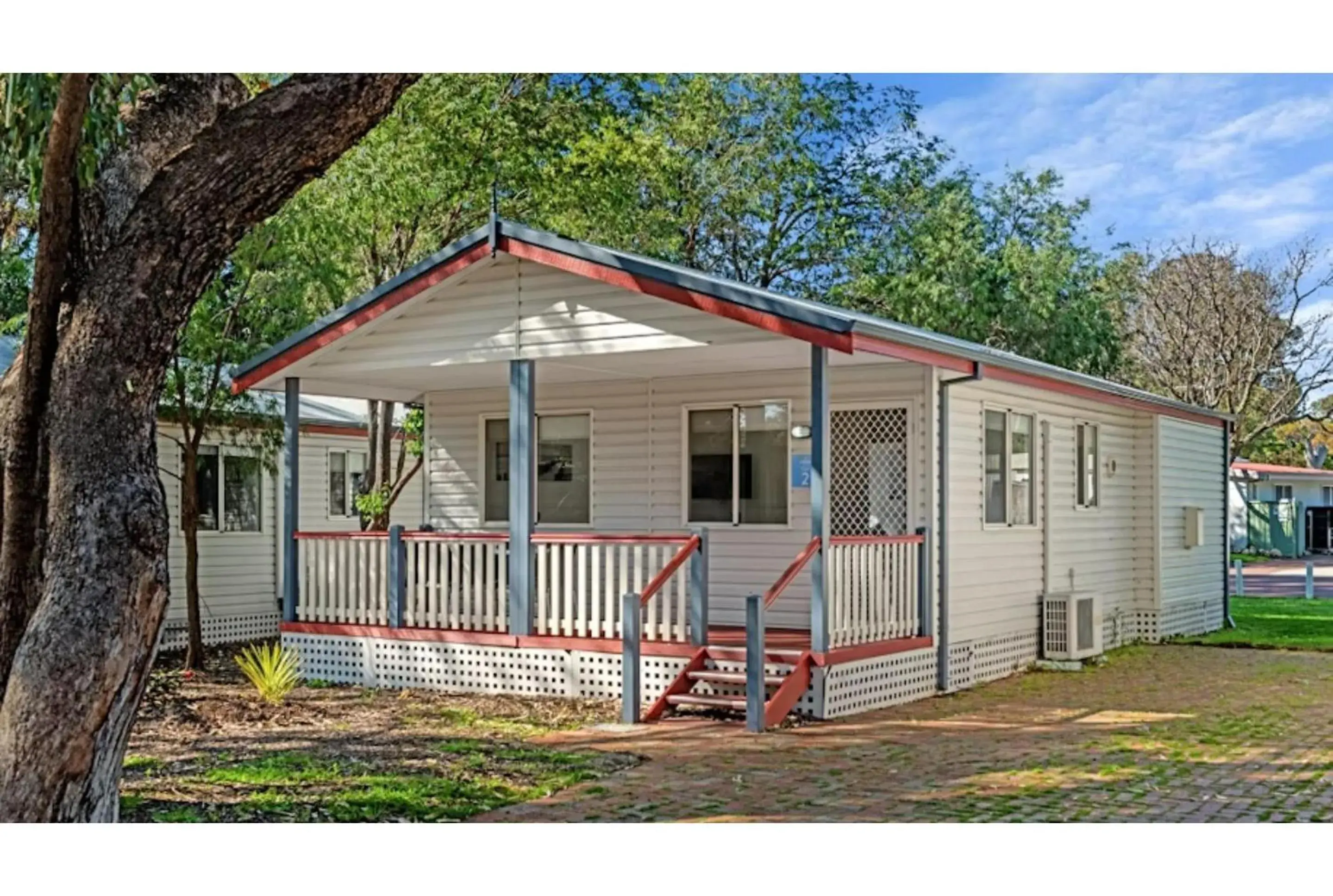 Superior 2 Bedroom Cabin - Sleeps 6 in Discovery Parks - Woodman Point Superior 2 Bedroom Cabin - Sleeps 6 in Discovery Parks - Woodman Point