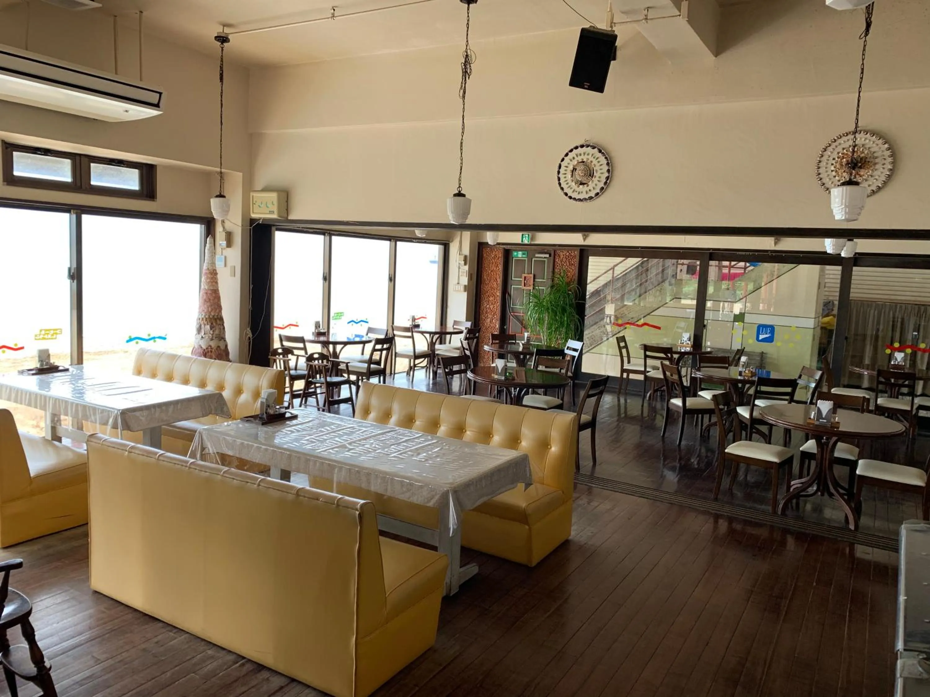 Restaurant/places to eat in Hotel & Restaurant On the Beach Lue