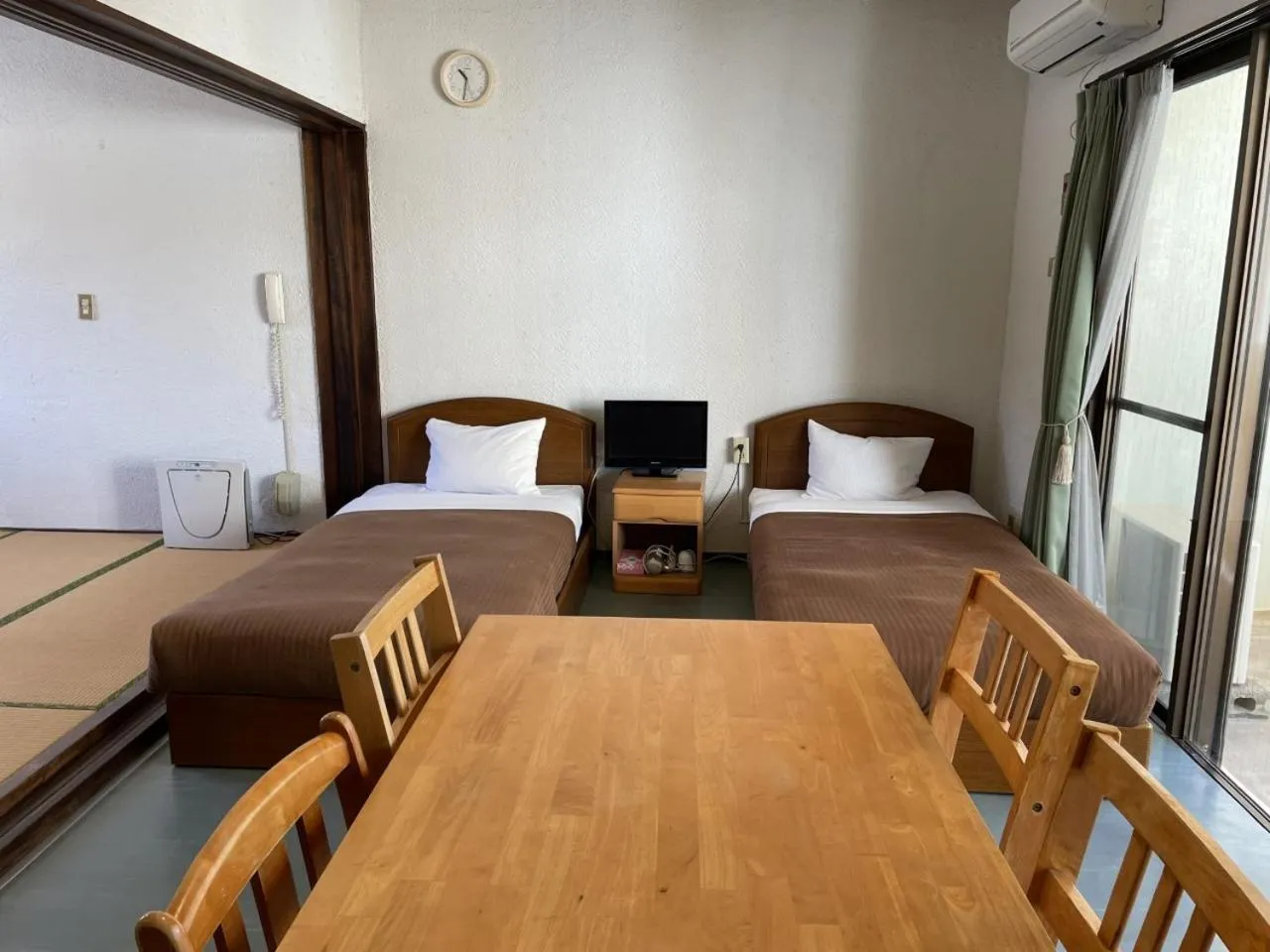 Bed in Hotel & Restaurant On the Beach Lue