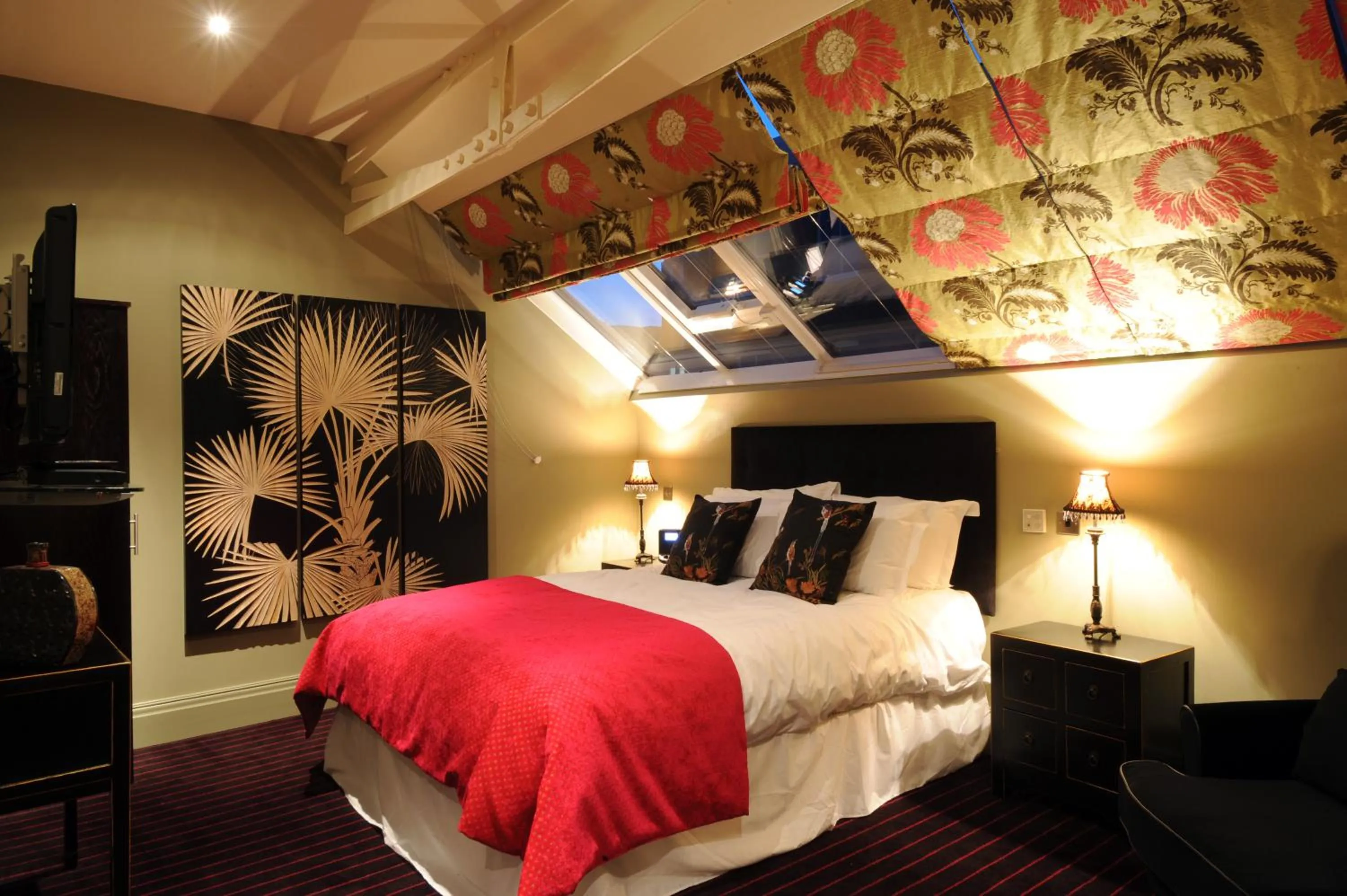 Bedroom, Bed in Velvet Hotel Manchester, WorldHotels Crafted