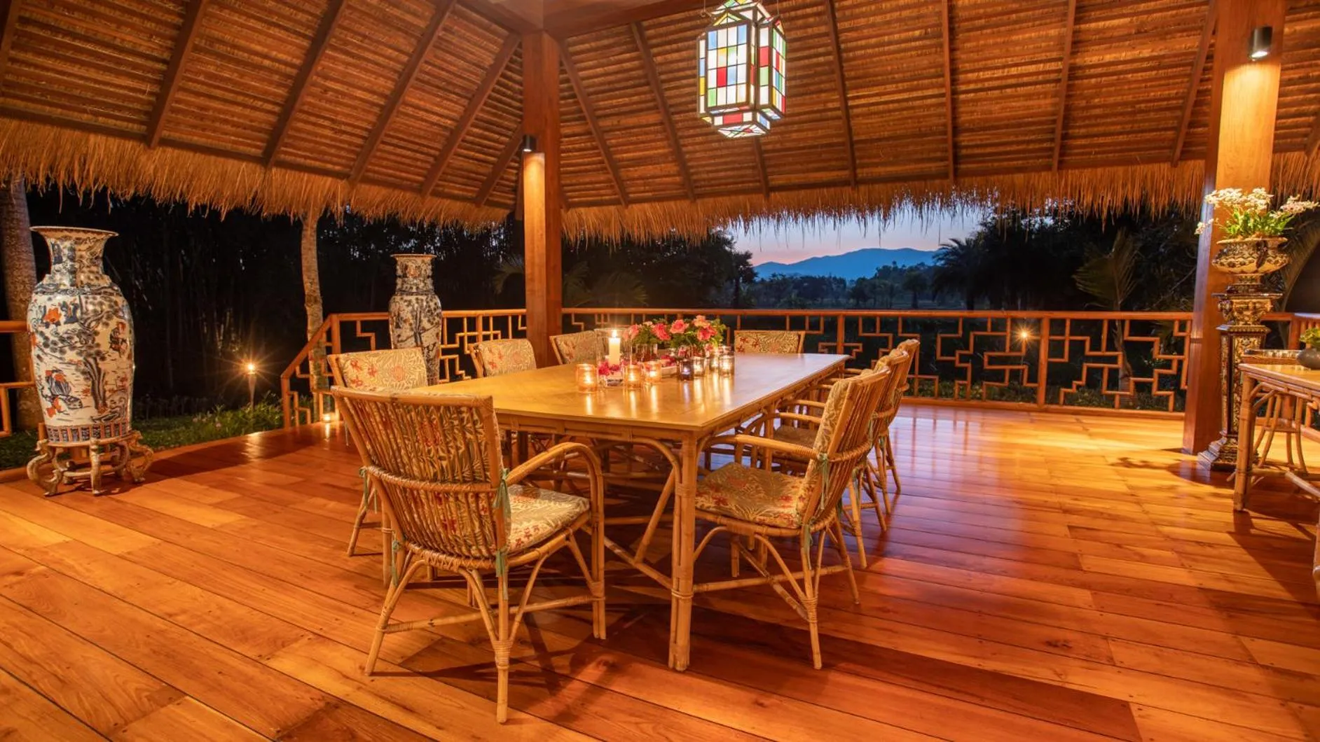 Restaurant/places to eat in Pa Sak Tong