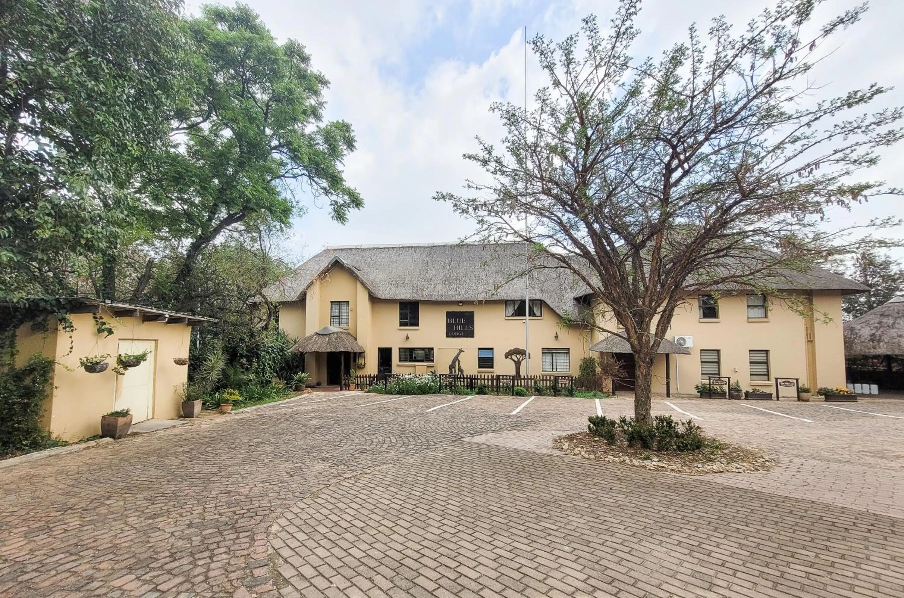 Property building in Blue Hills Lodge