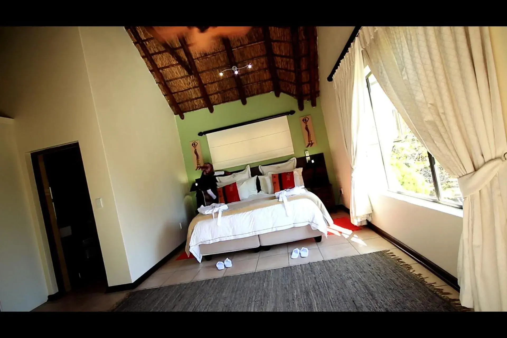 Luxury Double or Twin Suite 4 - single occupancy in Blue Hills Lodge Luxury Double or Twin Suite 4 - single occupancy in Blue Hills Lodge