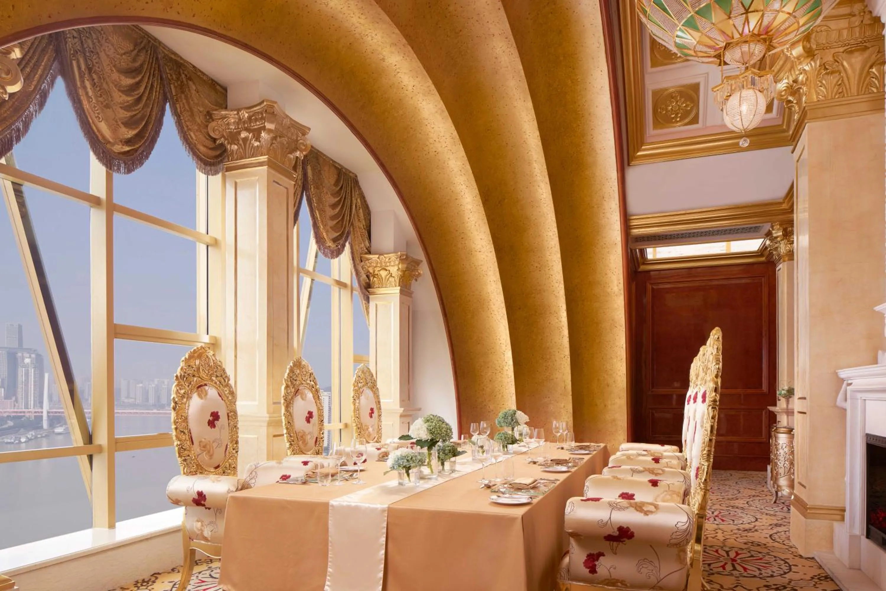 Restaurant/places to eat in Sheraton Chongqing Hotel