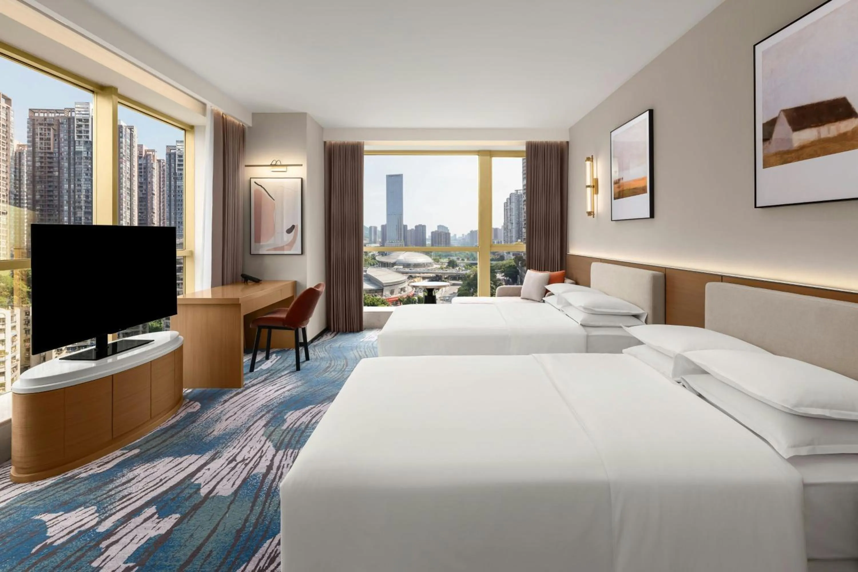 Photo of the whole room, Bed in Sheraton Chongqing Hotel