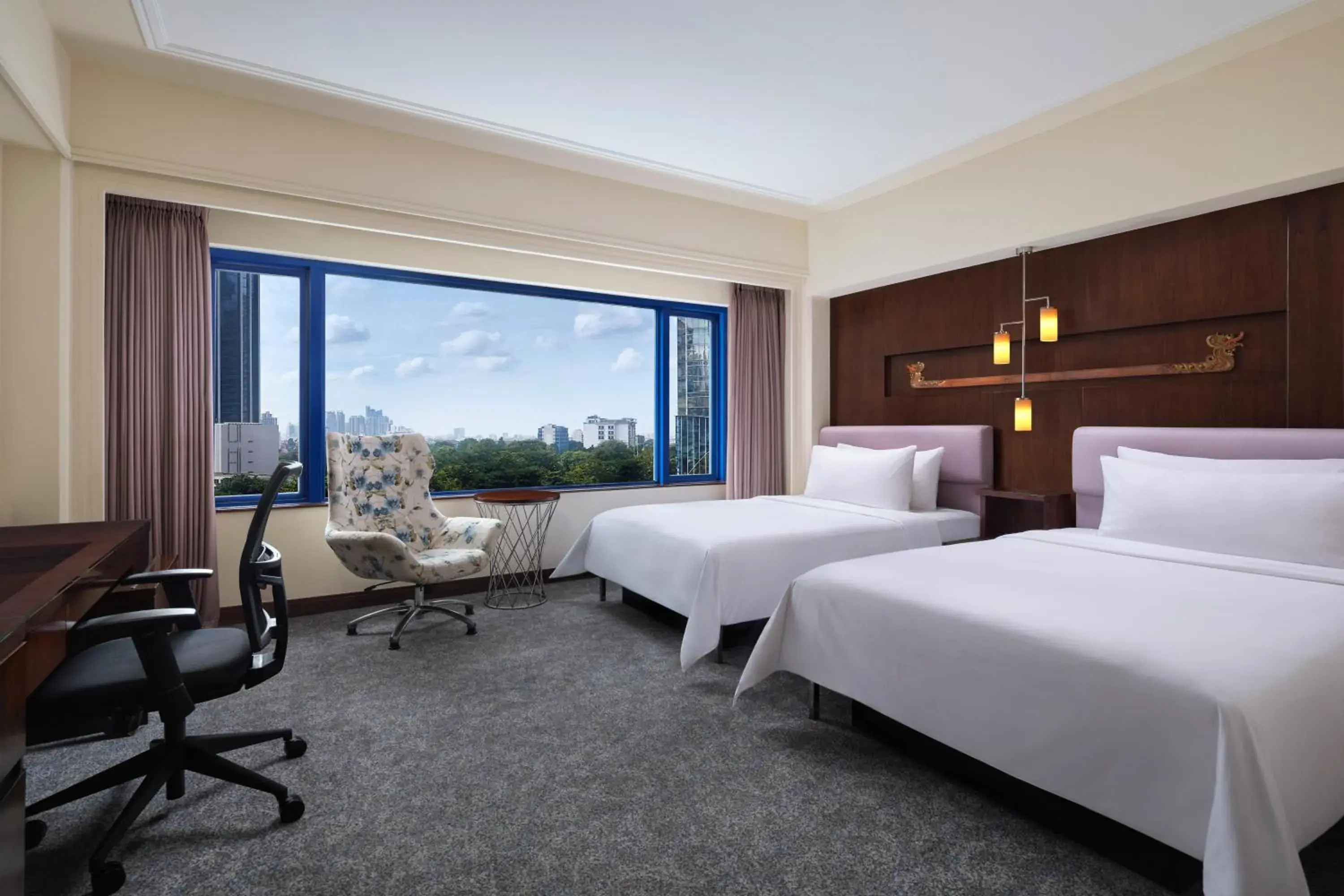 Premier Twin Room with Free Daily Activities and Kids Amenities in Le Meridien Jakarta Premier Twin Room with Free Daily Activities and Kids Amenities in Le Meridien Jakarta