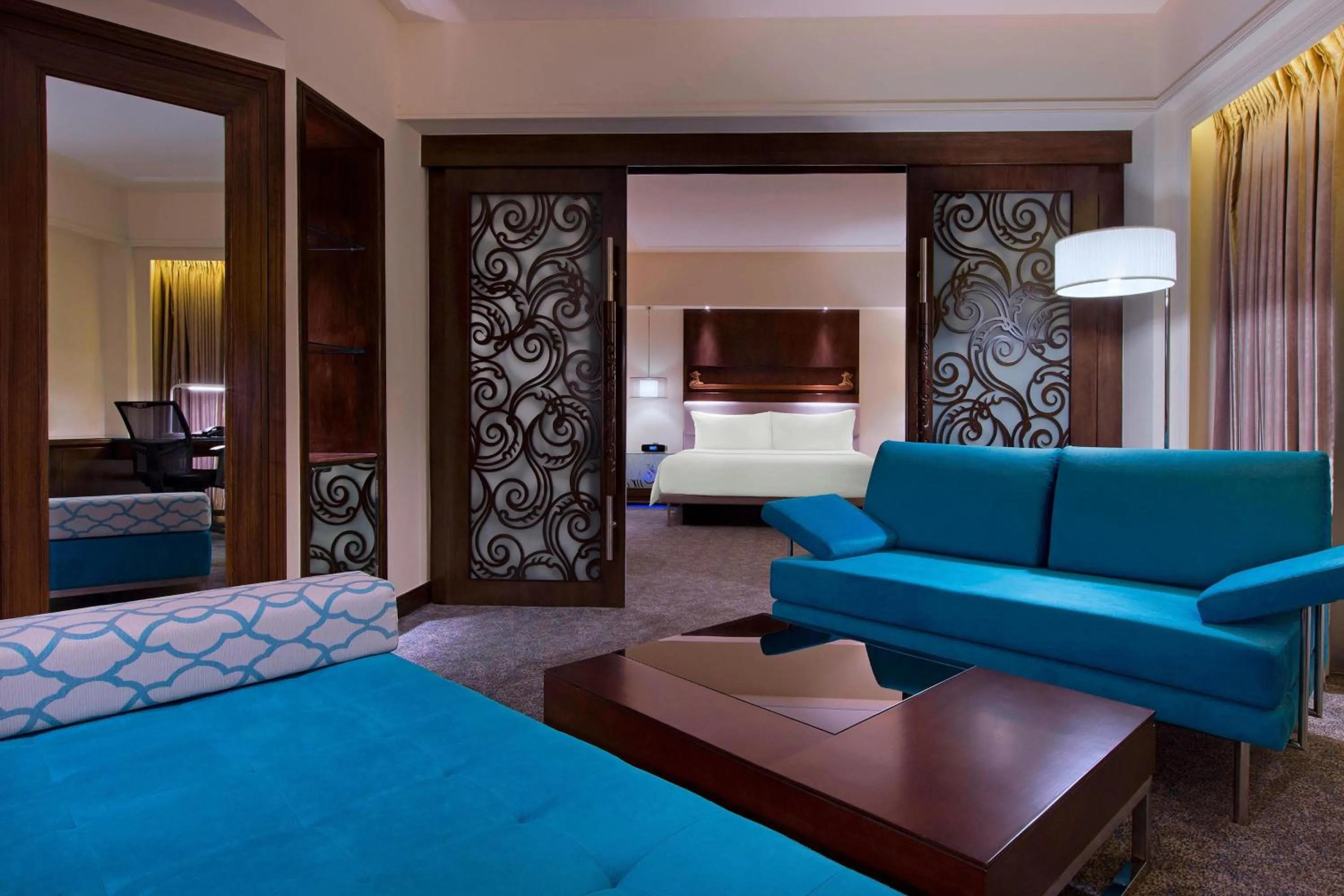 Living room, Bed in Le Meridien Jakarta