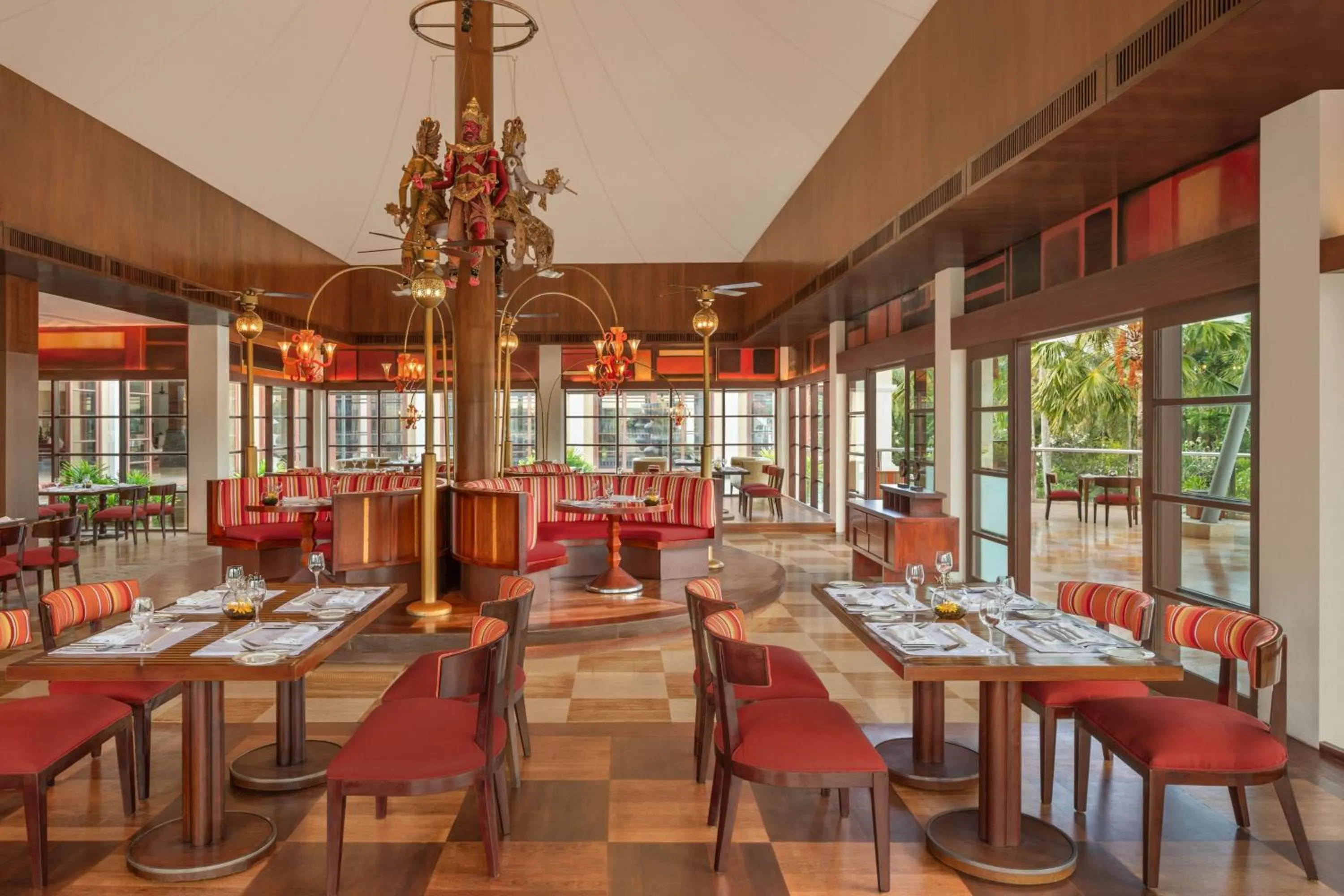Restaurant/places to eat in The St. Regis Bali Resort