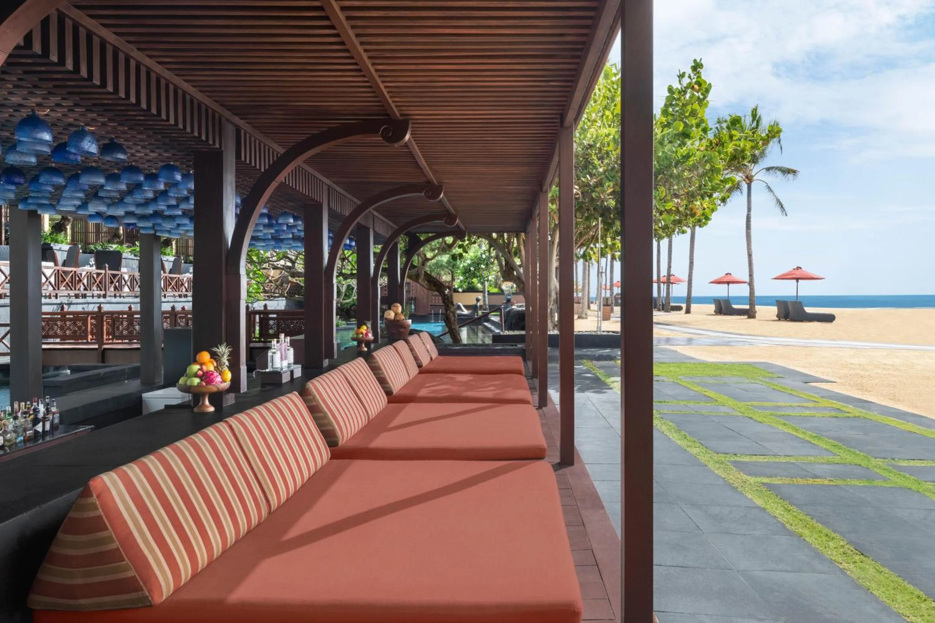 Lounge or bar in The St. Regis Bali Resort