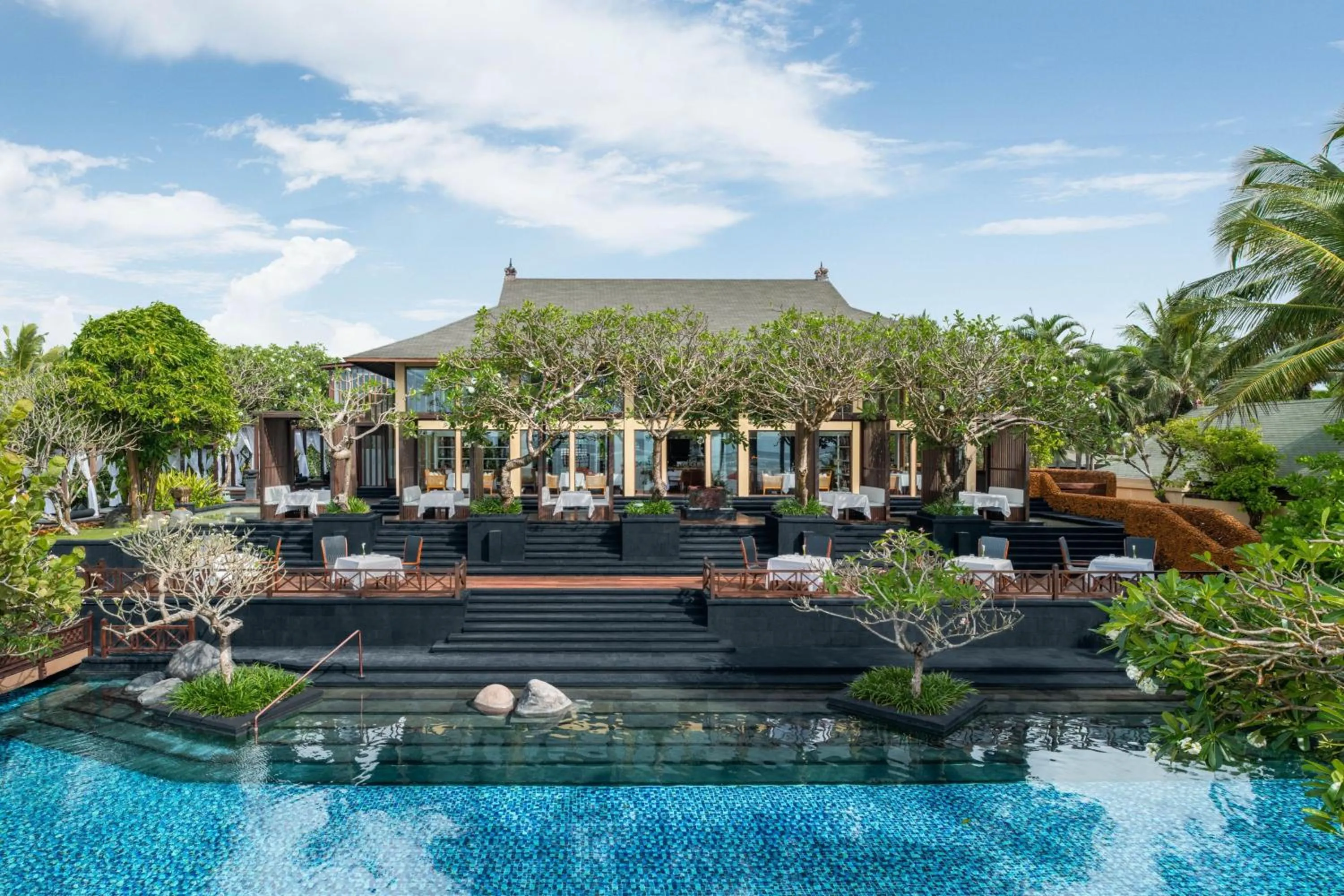 Restaurant/places to eat in The St. Regis Bali Resort