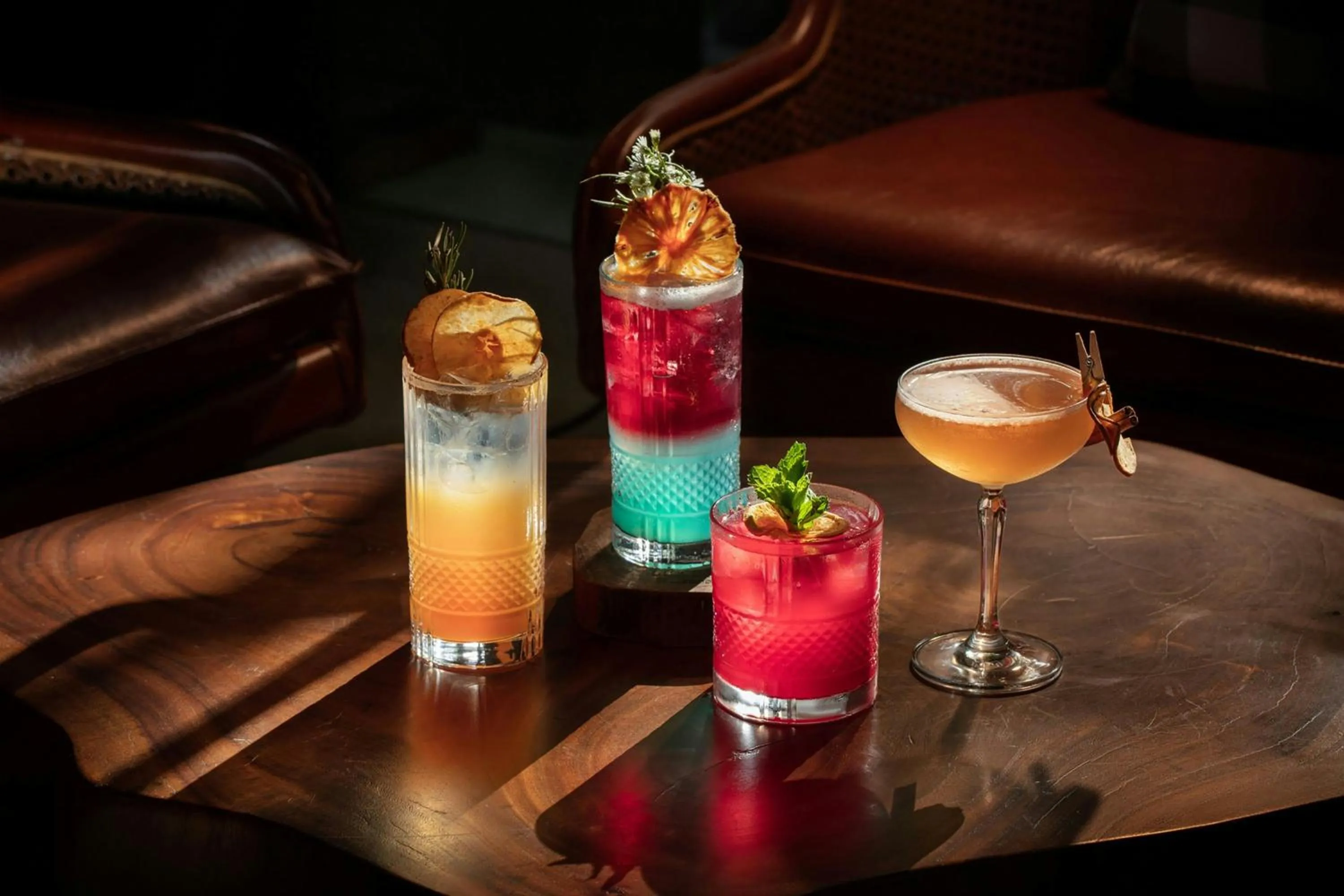 Lounge or bar in The Laguna, A Luxury Collection Resort & Spa, Nusa Dua, Bali