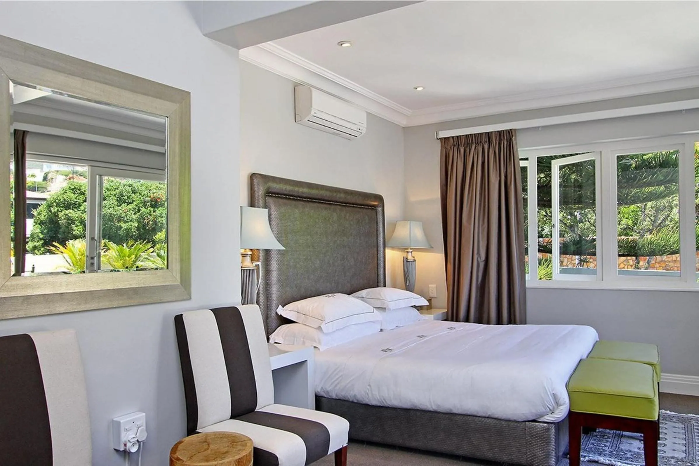 Day, Bed in Vetho Villa