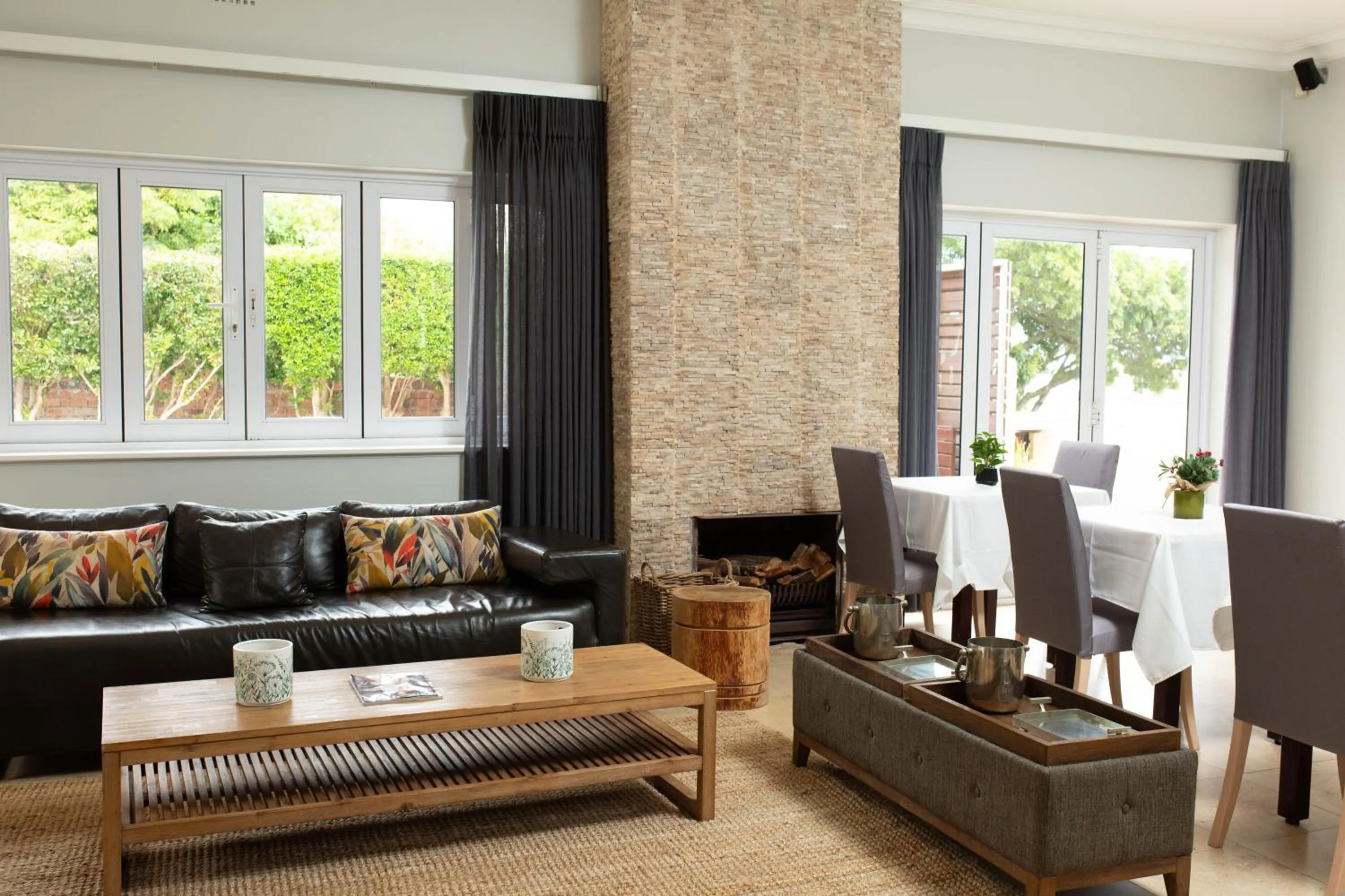 Communal lounge/ TV room in Vetho Villa