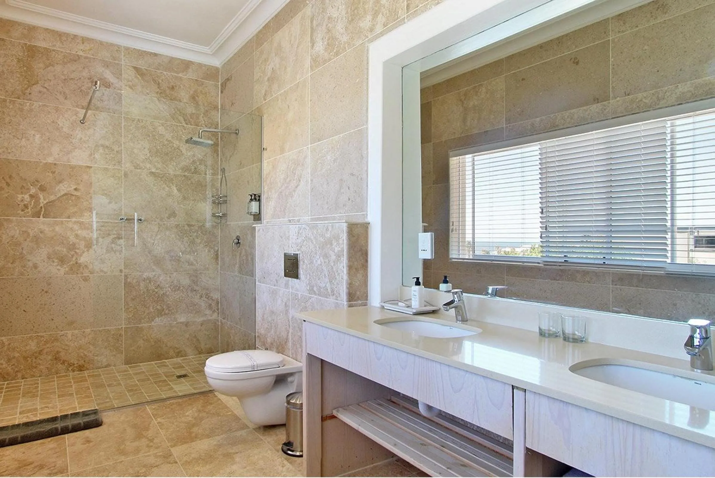 Bathroom in Vetho Villa
