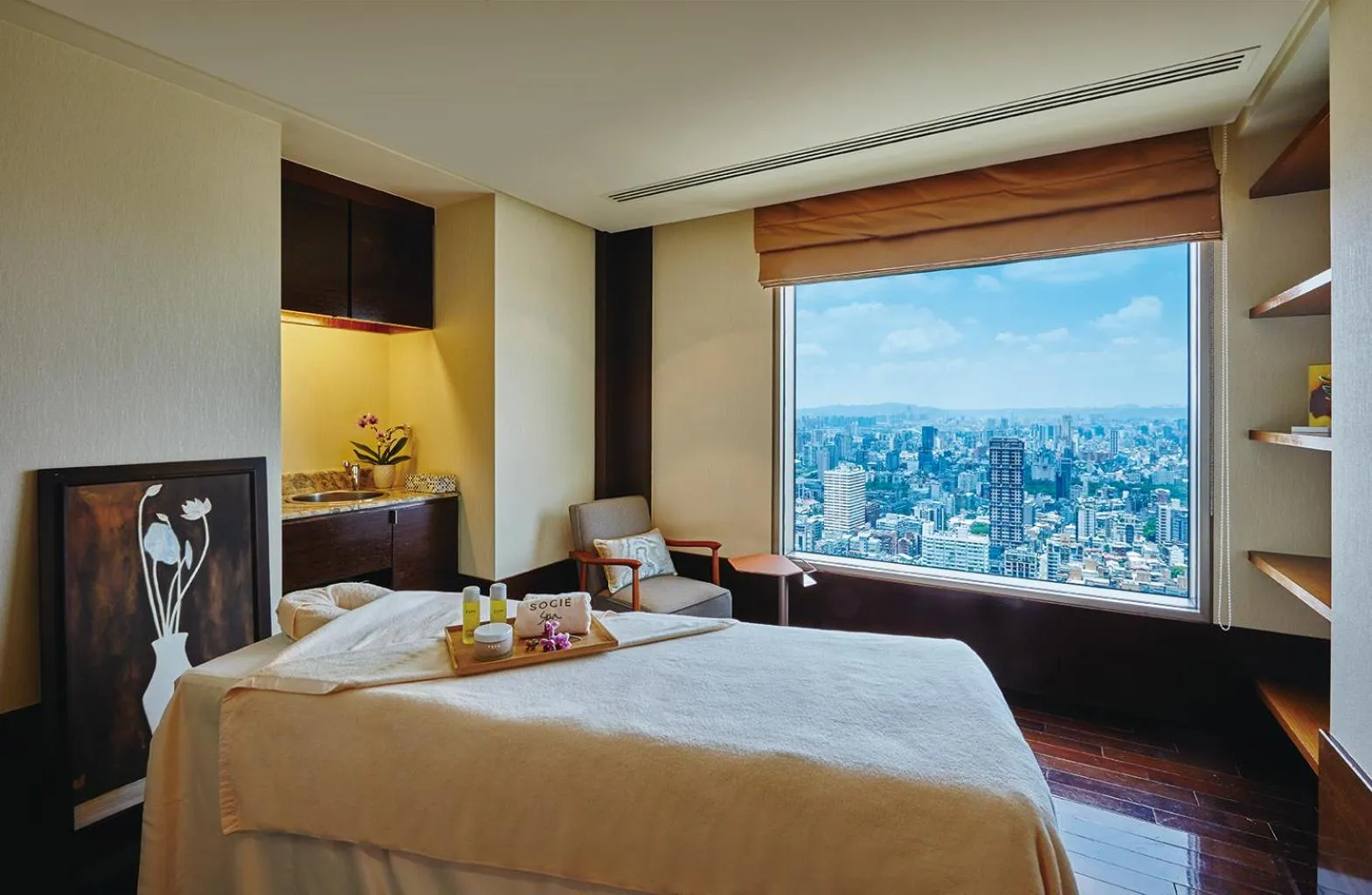 Spa and wellness centre/facilities, Bed in Shangri-La Far Eastern, Taipei