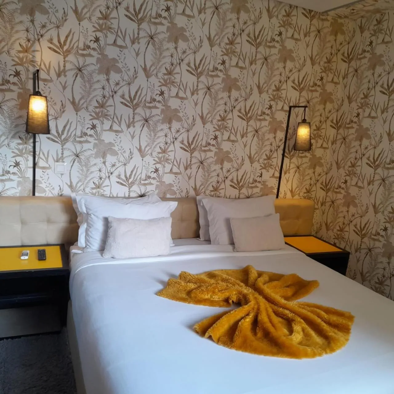 Bed in Suite Loc Suite & Spa