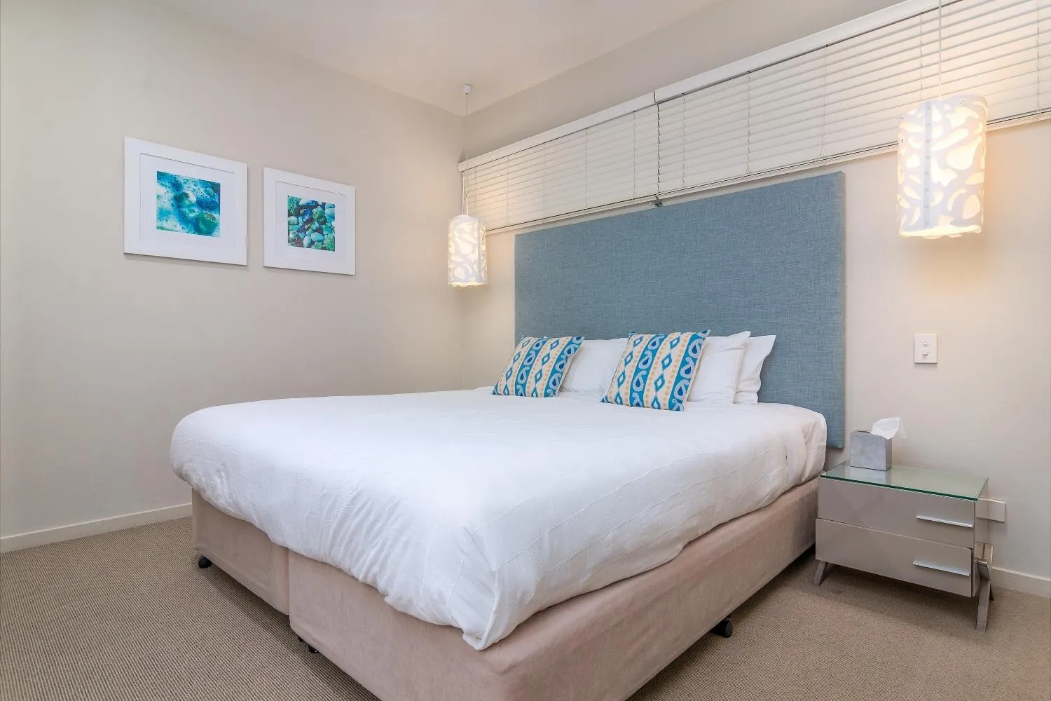 Bedroom, Bed in 201 Lake Street