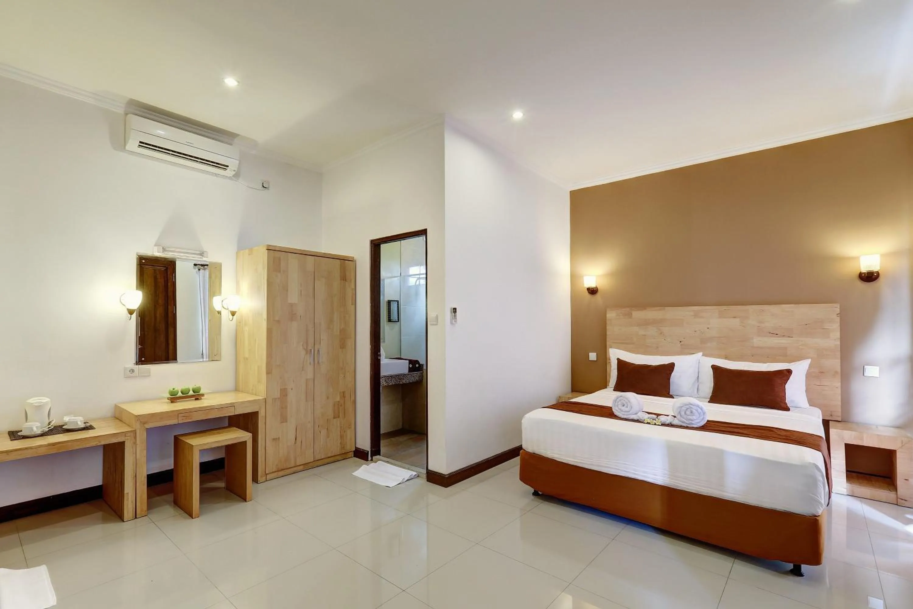 Bed in Nipuri Resort and Villas Seminyak by Kamara