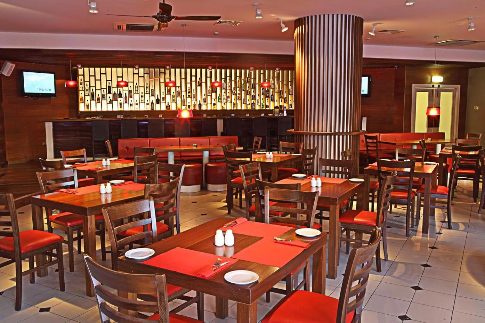 Lounge or bar in Sunrise Beach Hotel